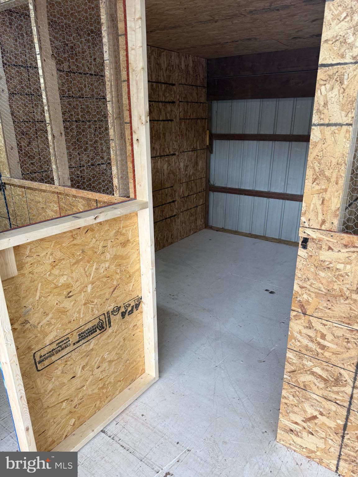 1236 E MAIN STREET 3