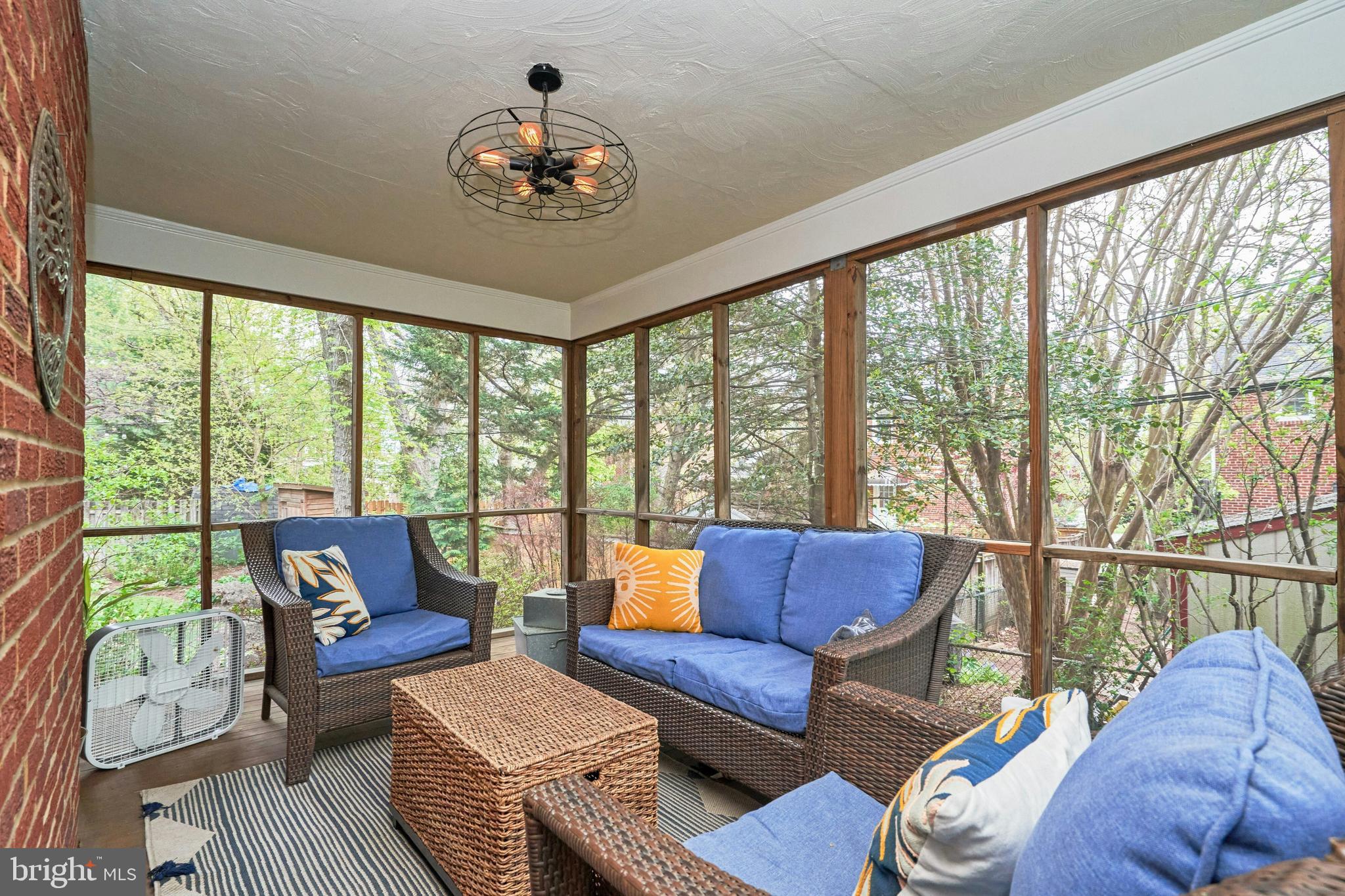 LYON PARK - Residential