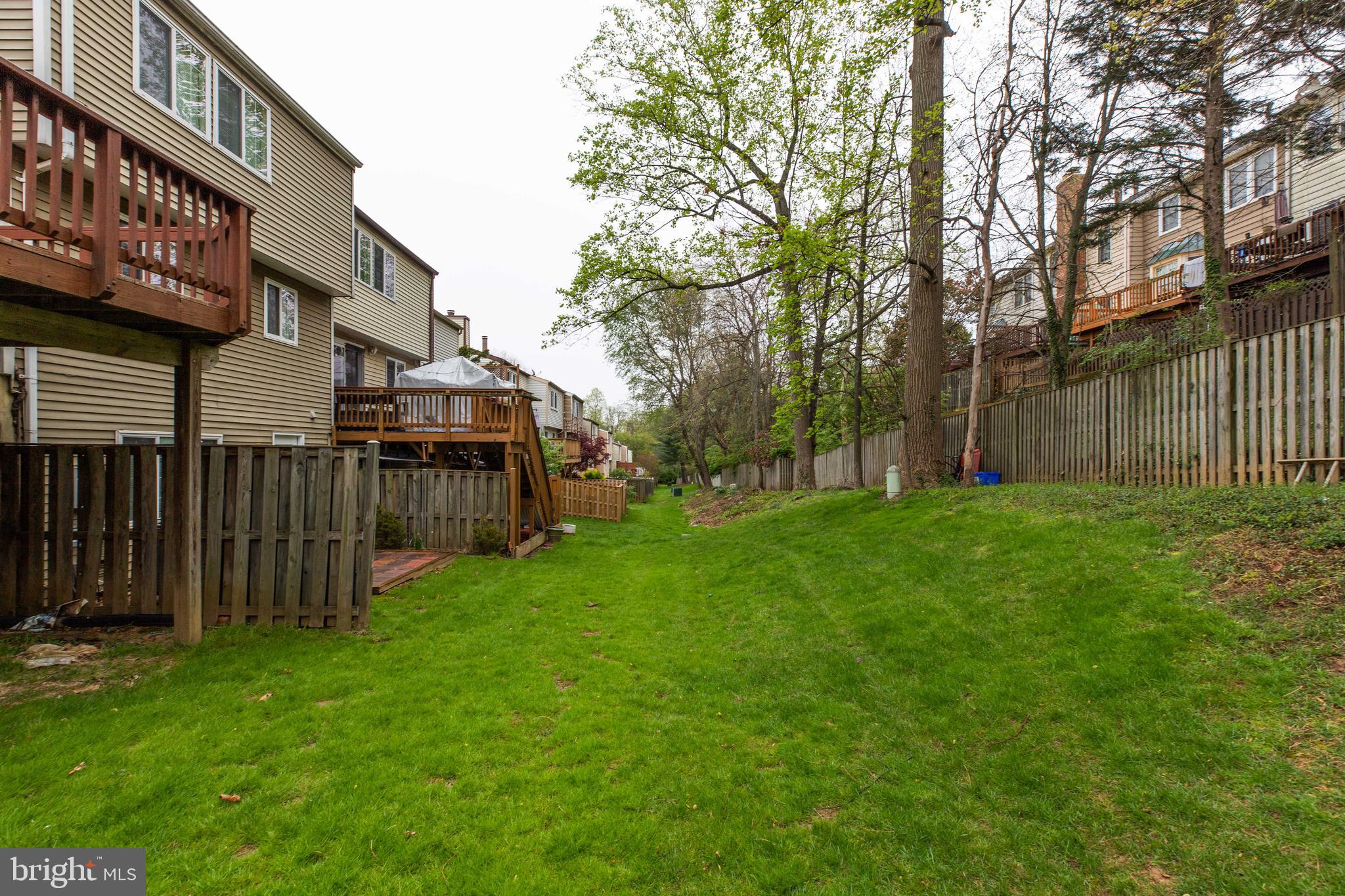 COURTS OF TYSONS - Residential