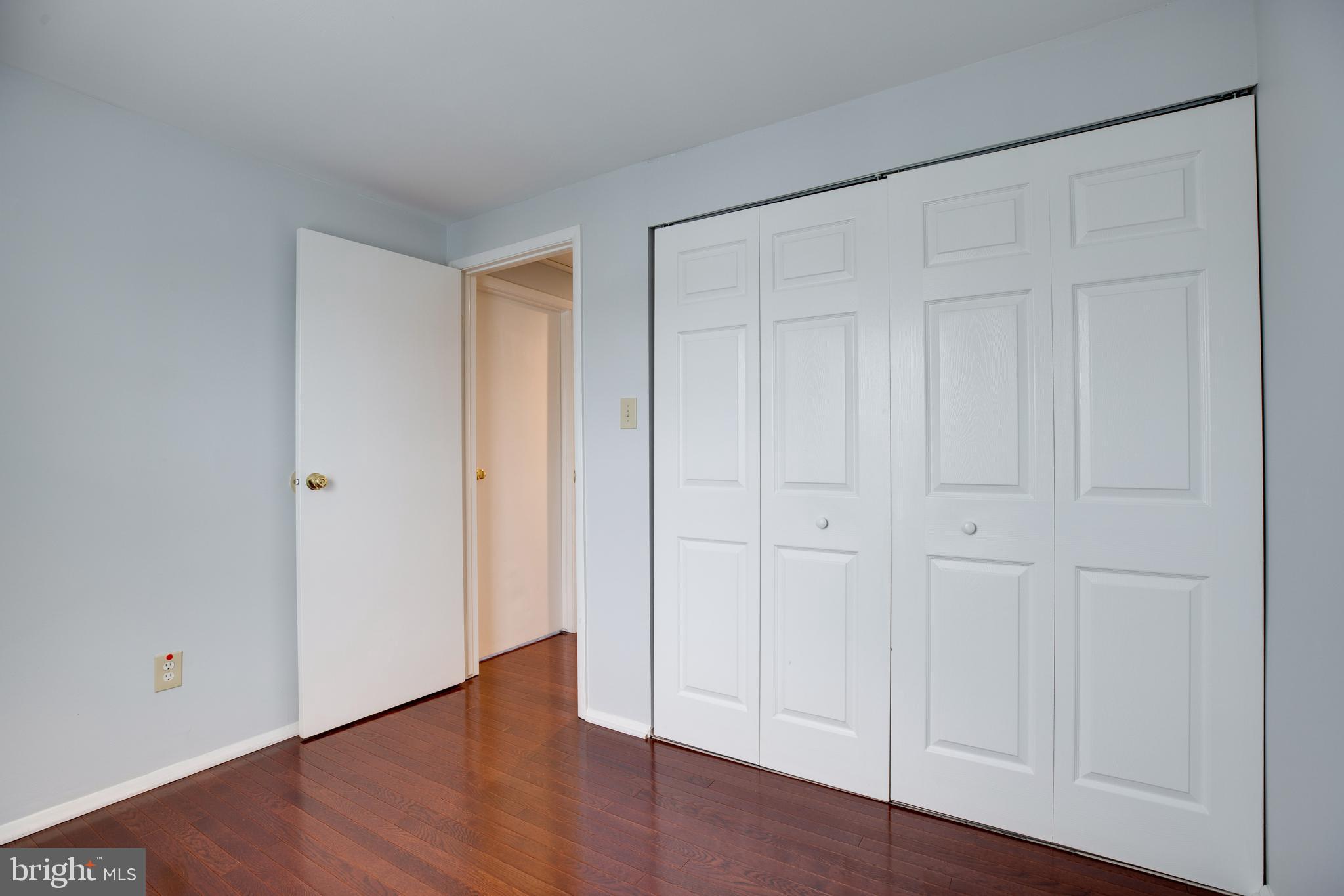 COURTS OF TYSONS - Residential