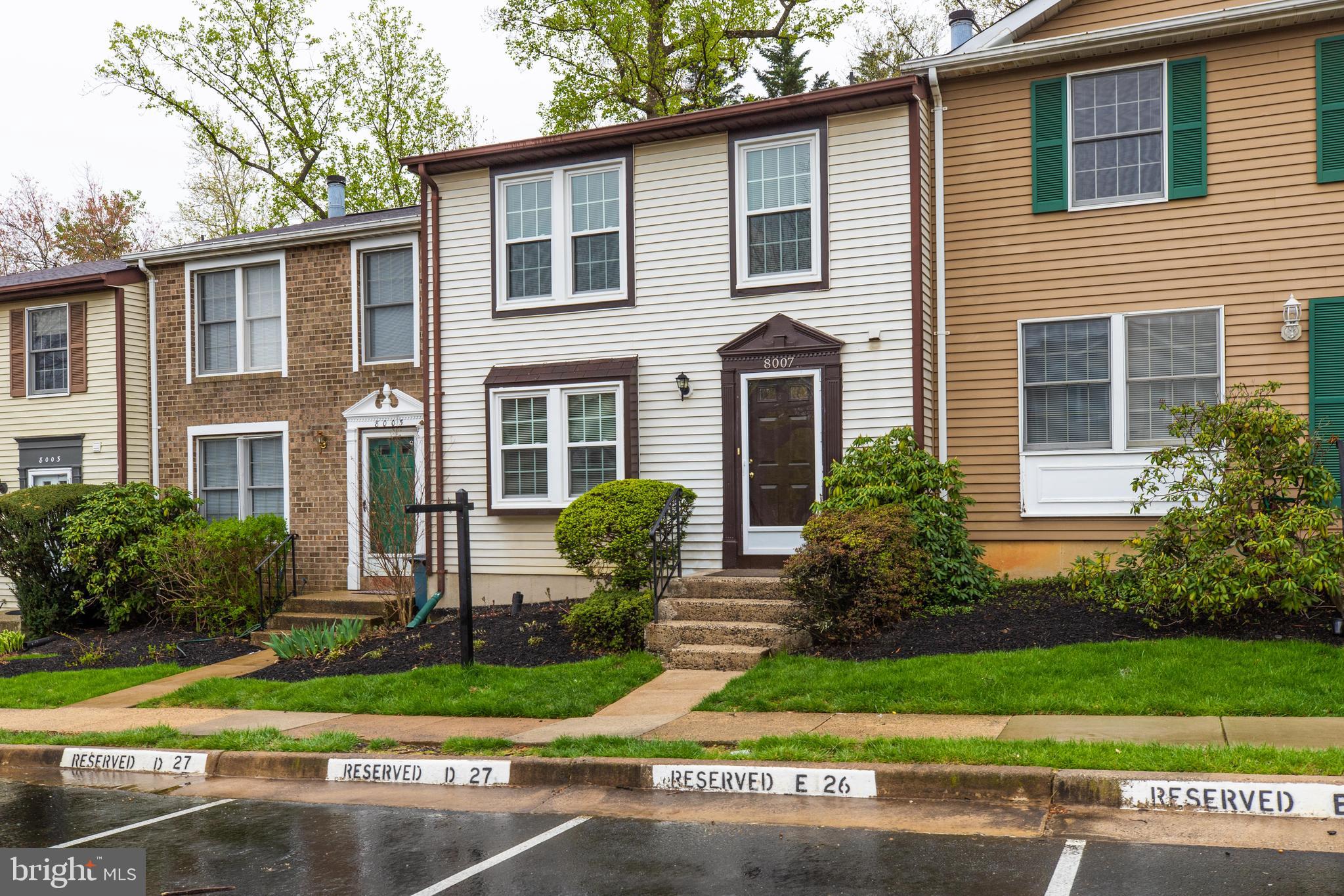 COURTS OF TYSONS - Residential