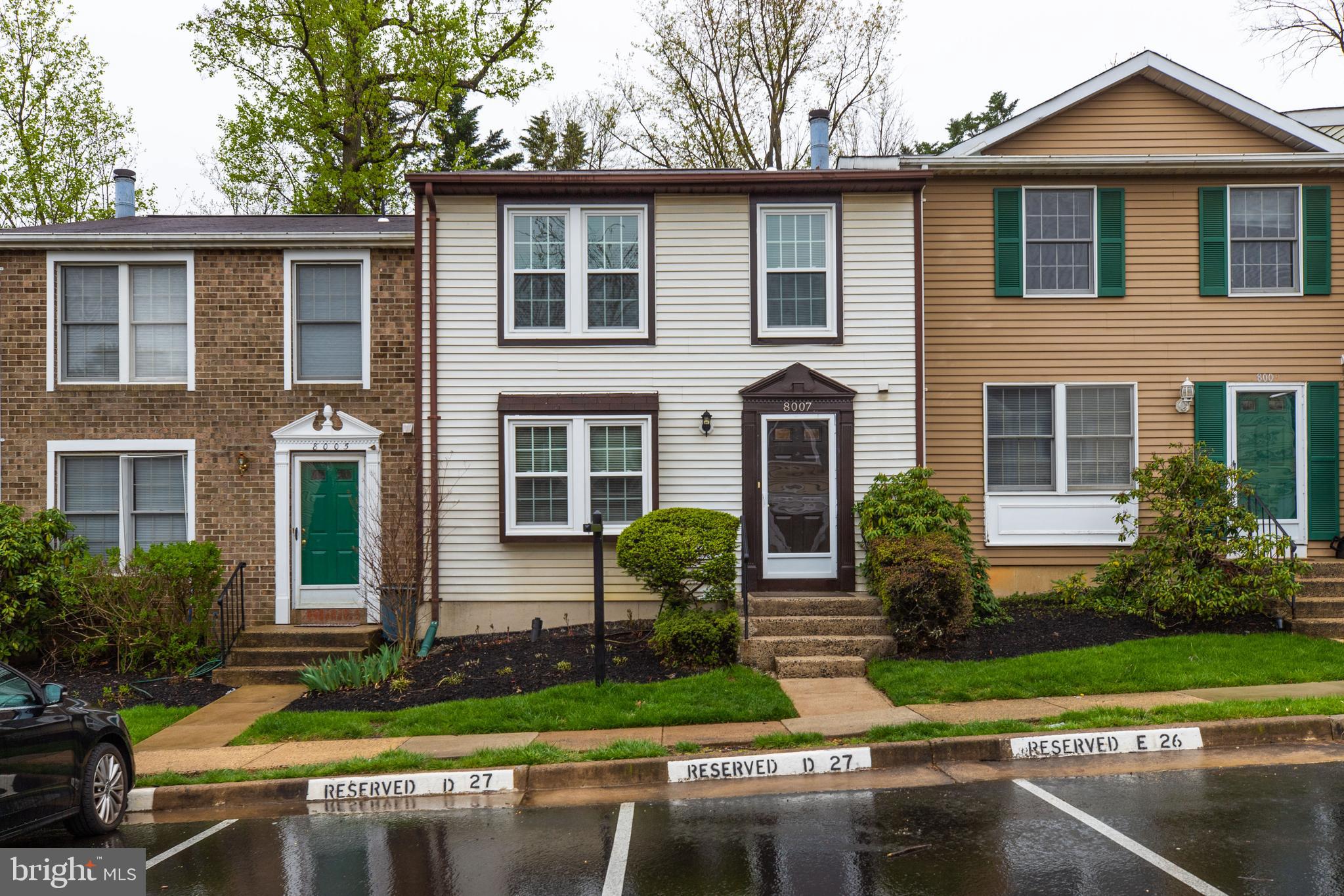 COURTS OF TYSONS - Residential