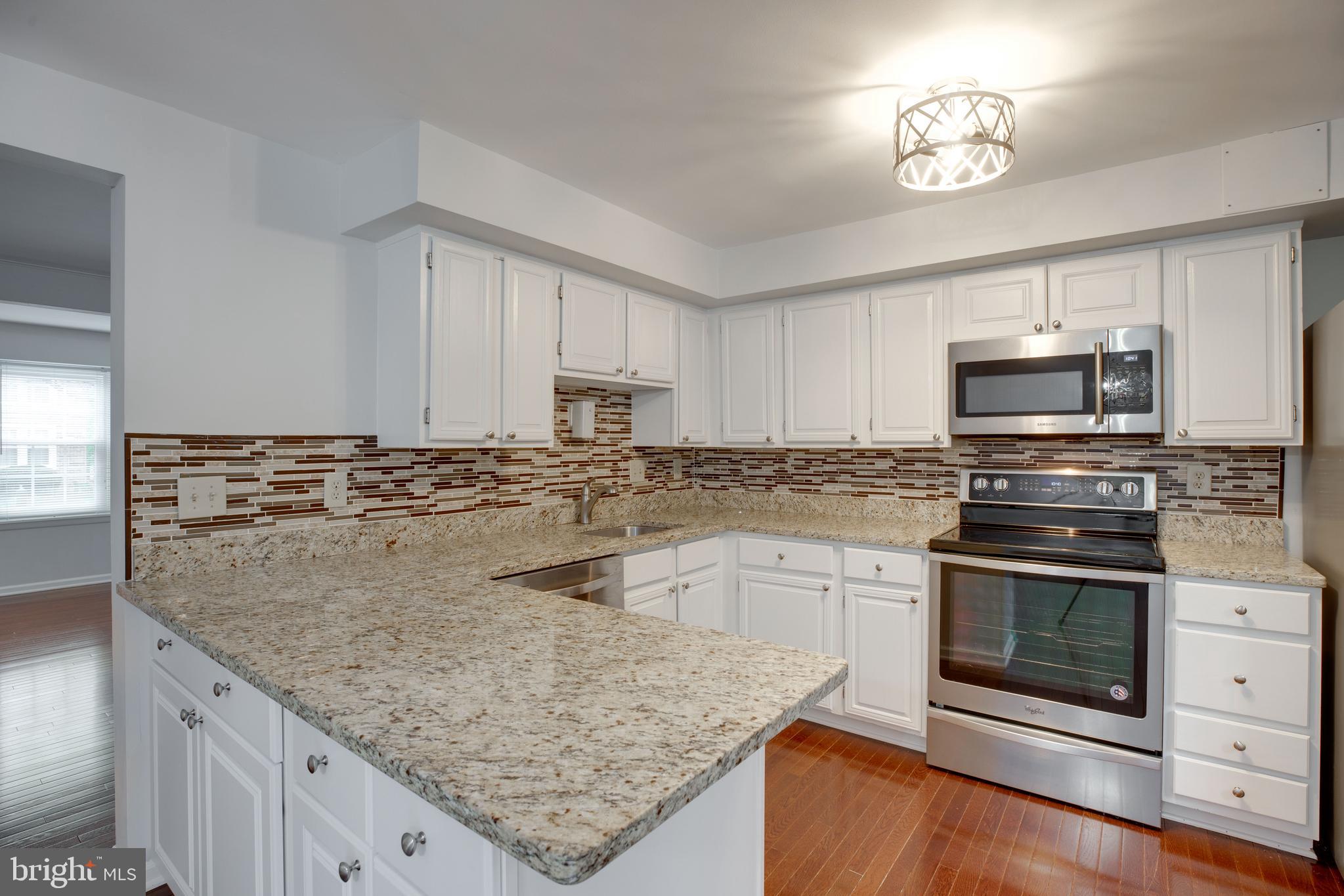 COURTS OF TYSONS - Residential