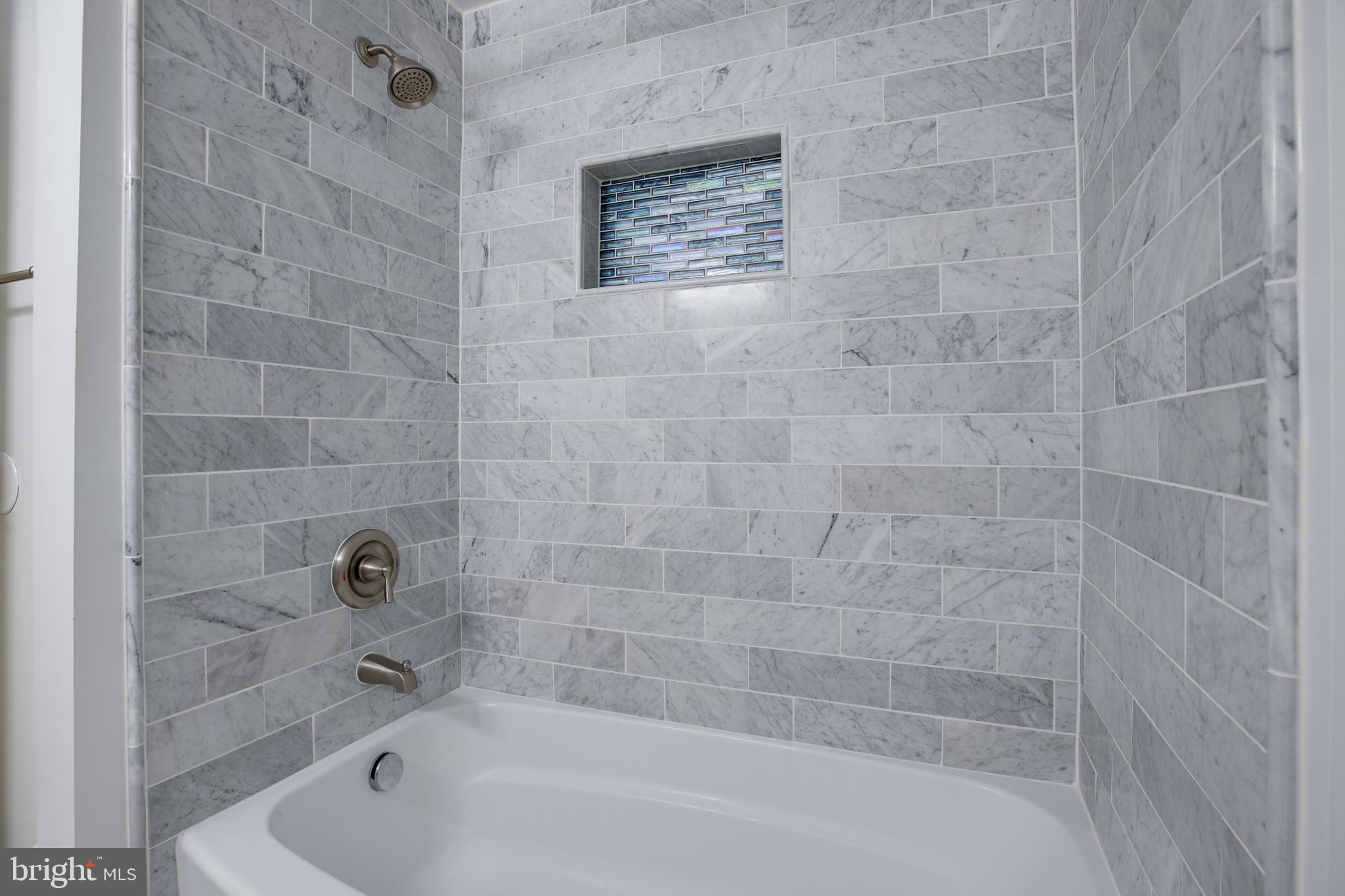 COURTS OF TYSONS - Residential