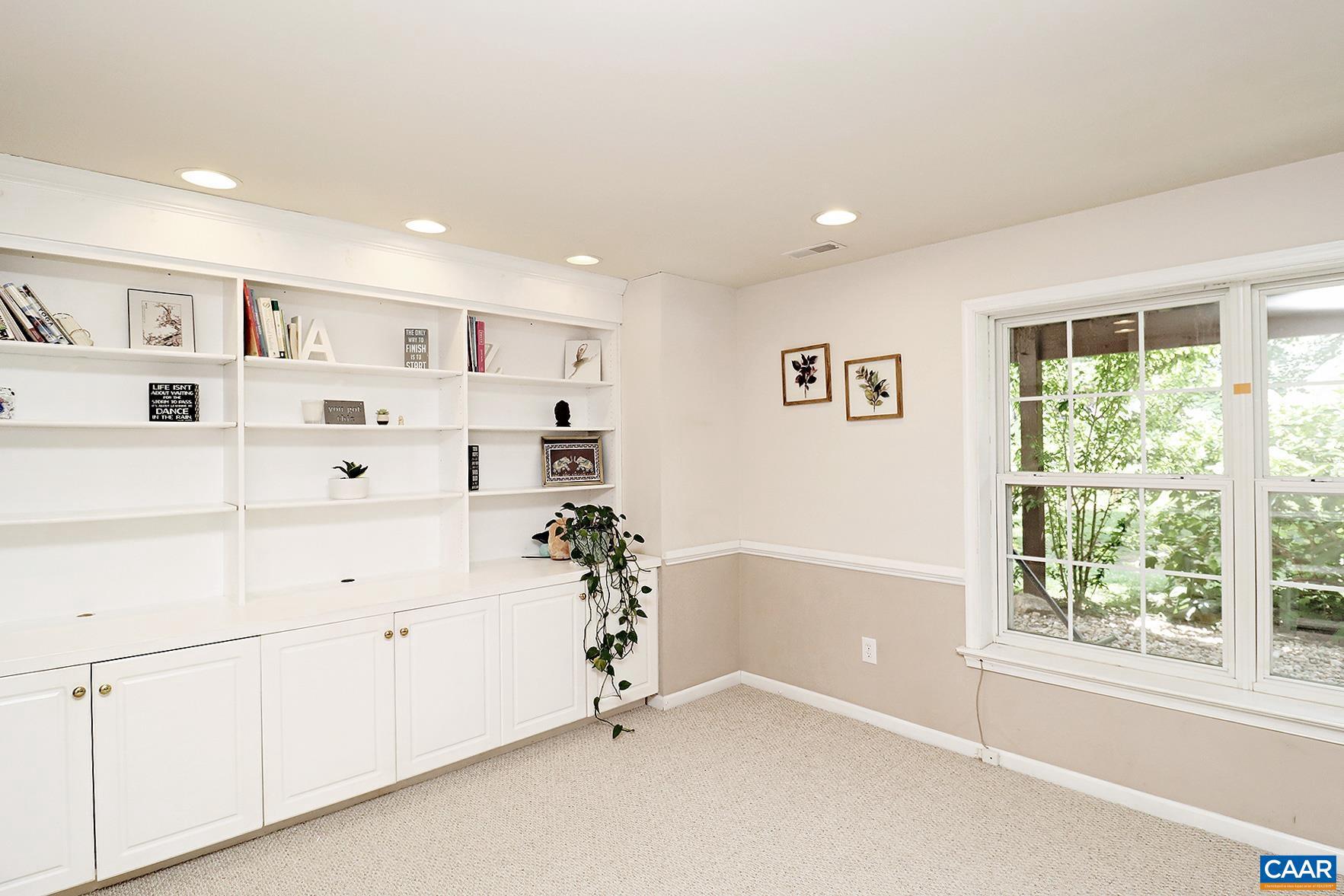 CHESTERFIELD - Residential Lease