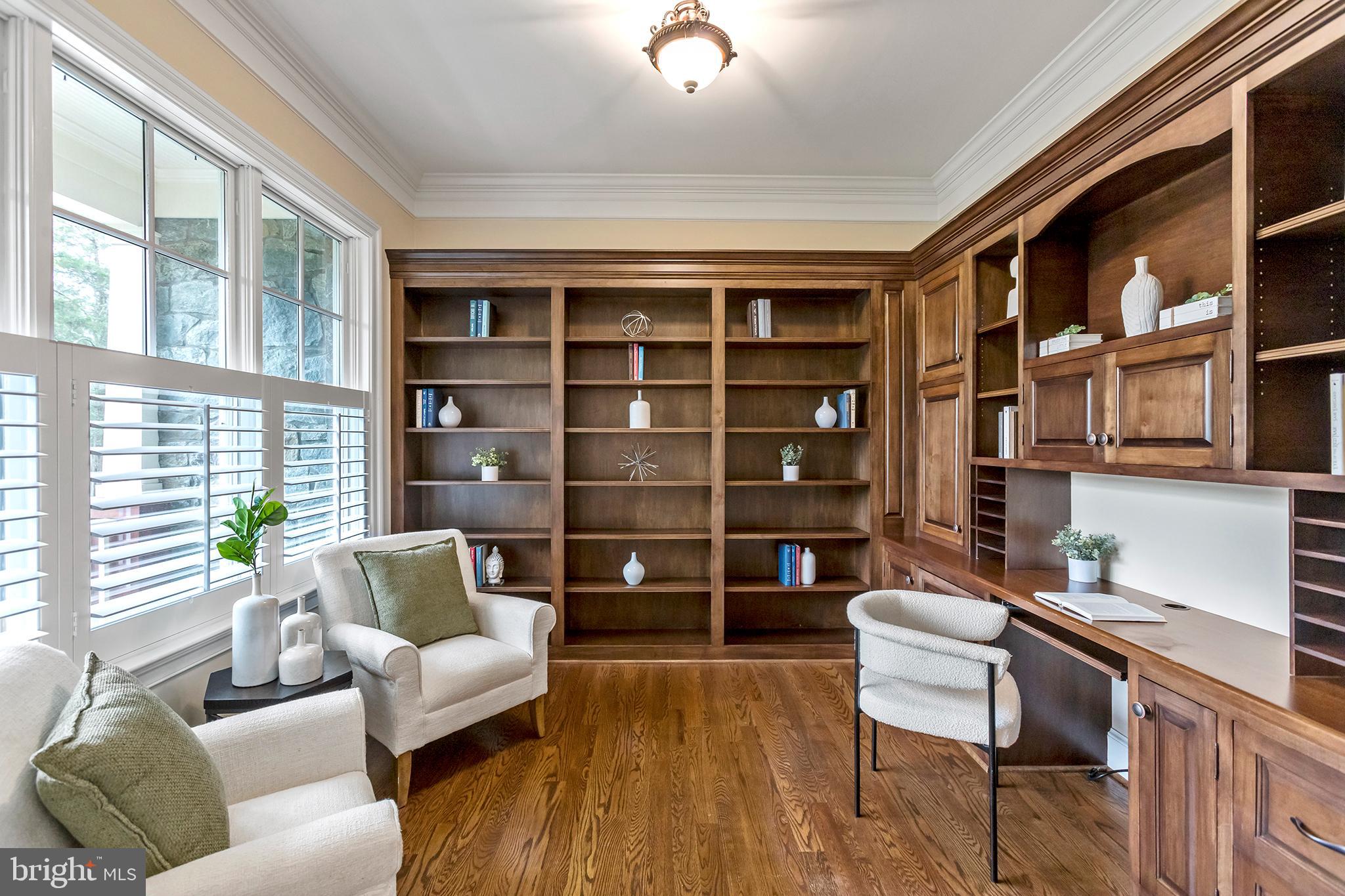 PINE KNOLLS - Residential