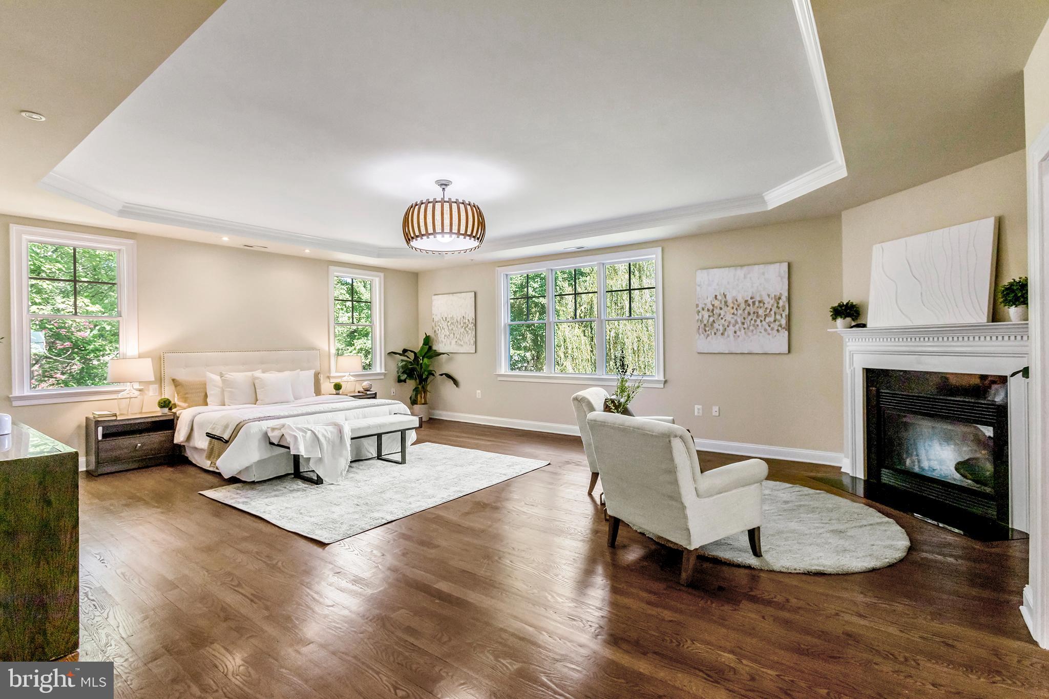 PINE KNOLLS - Residential