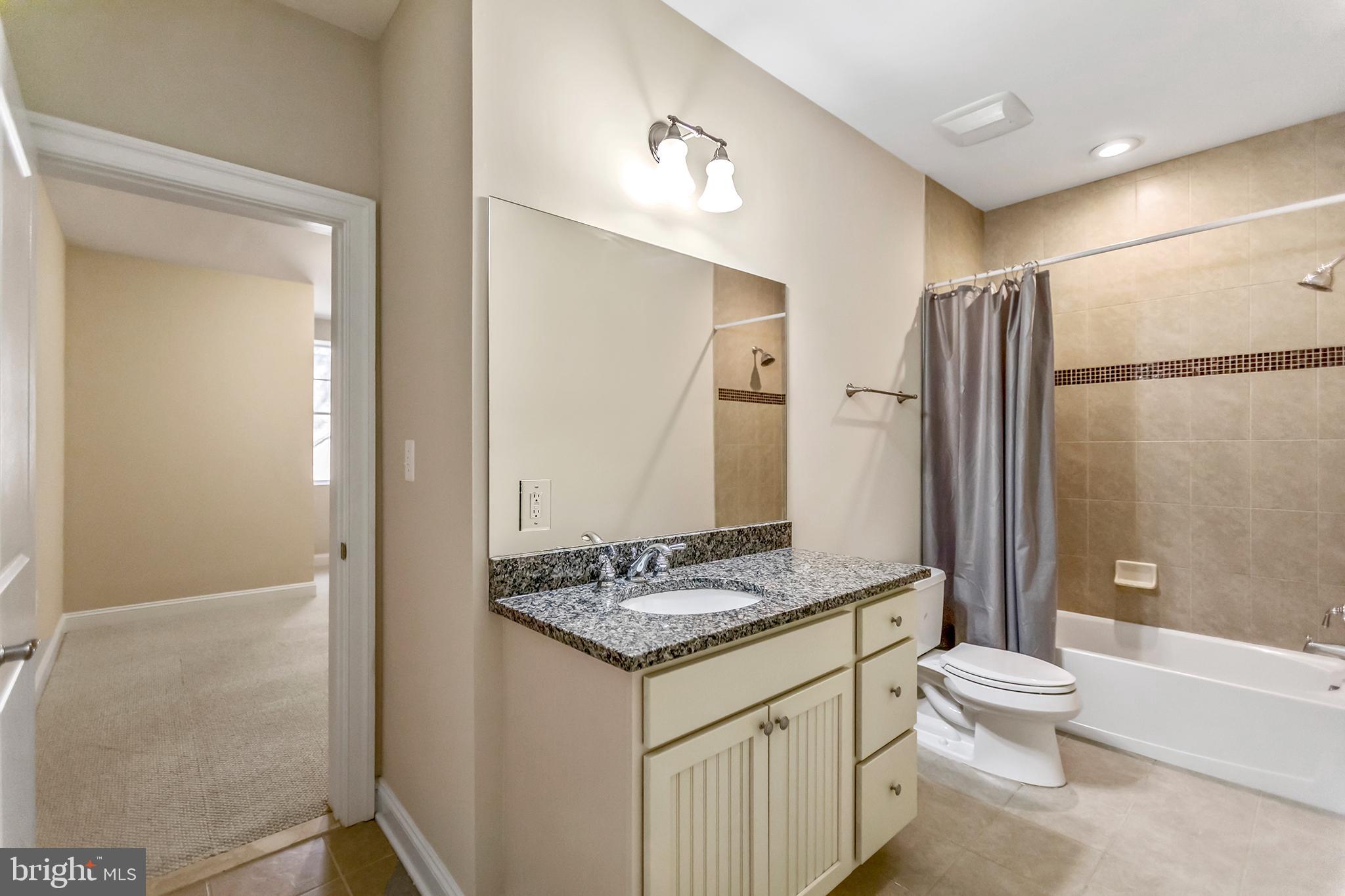 PINE KNOLLS - Residential