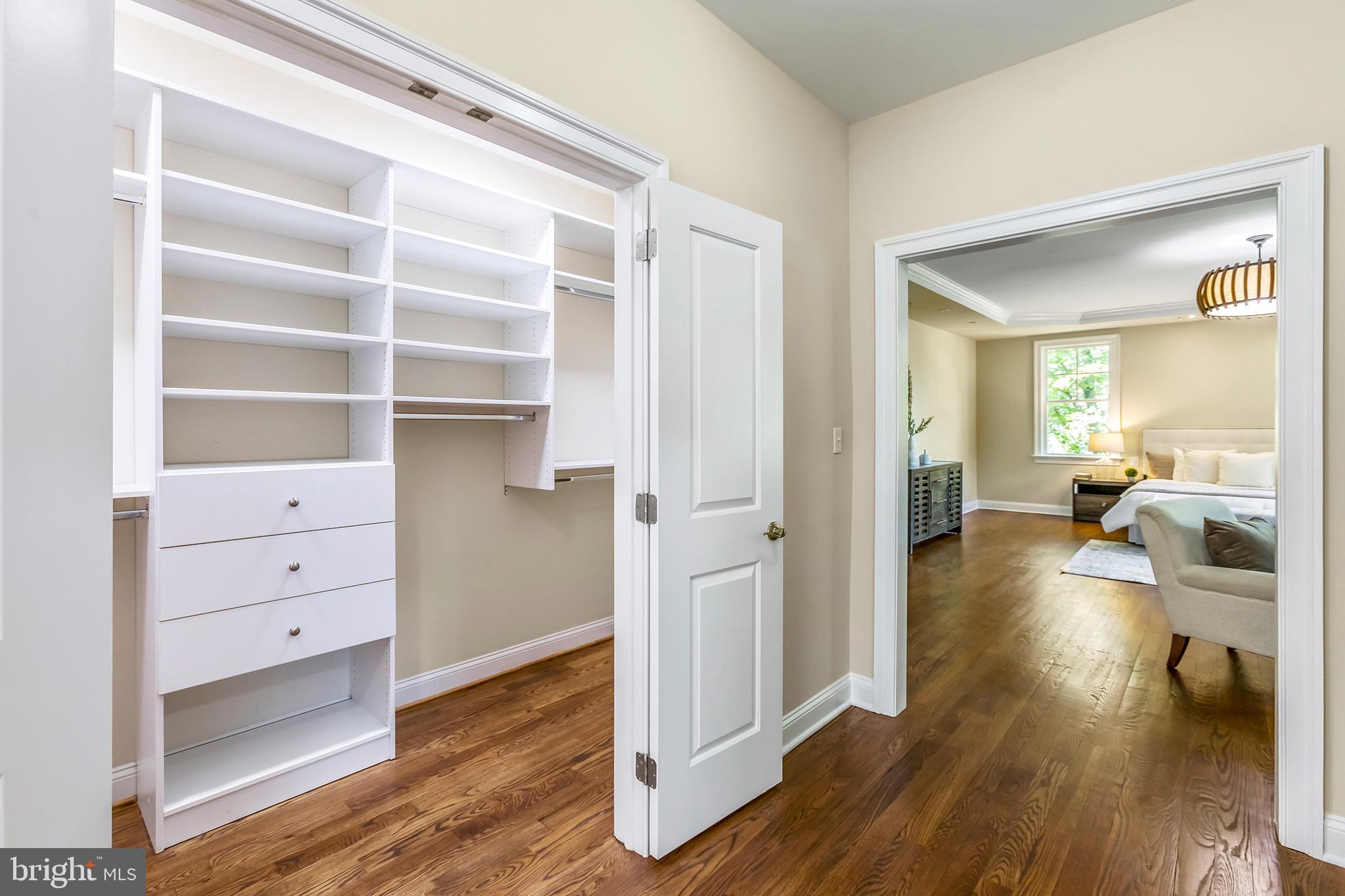 PINE KNOLLS - Residential