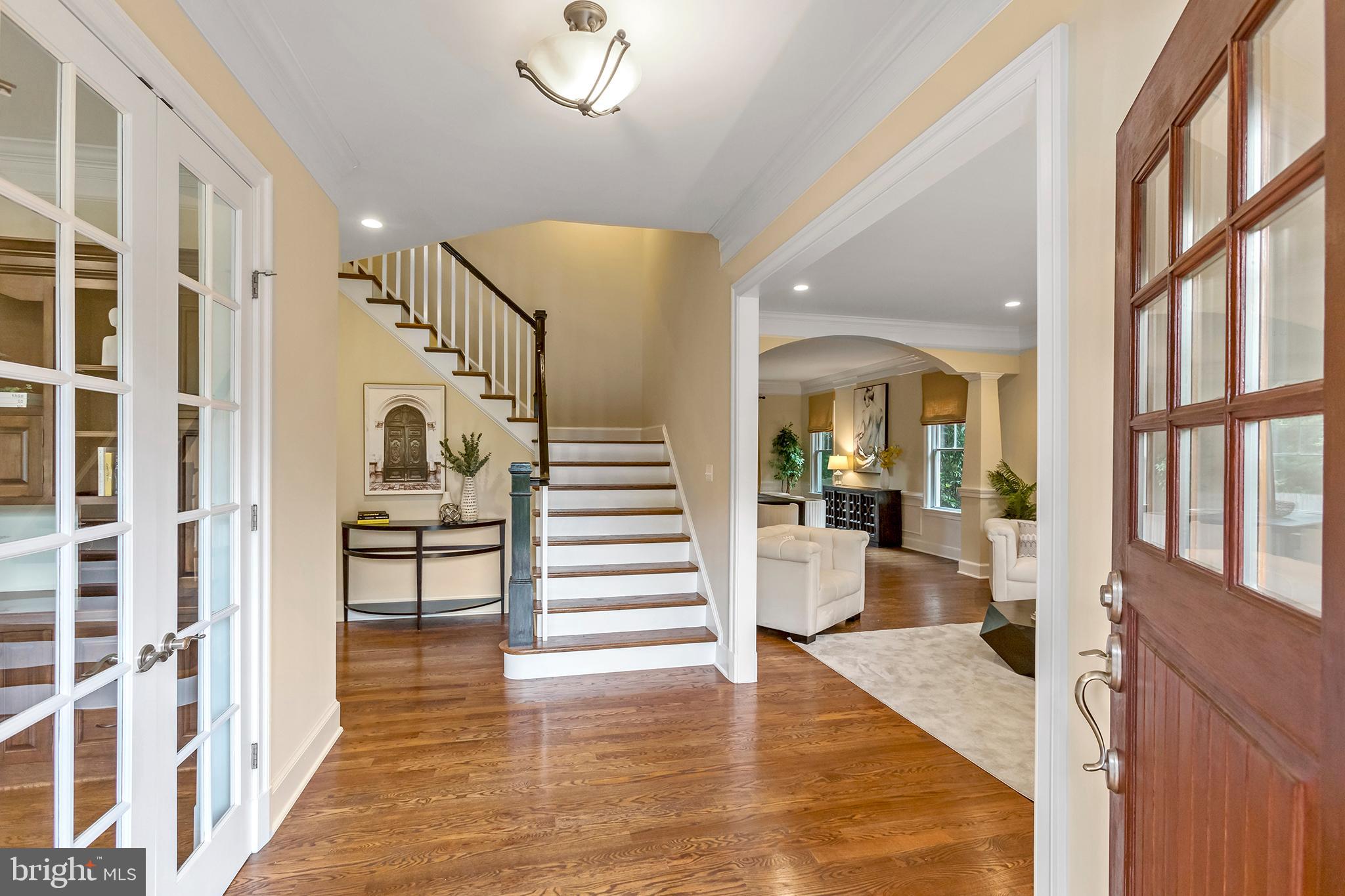 PINE KNOLLS - Residential