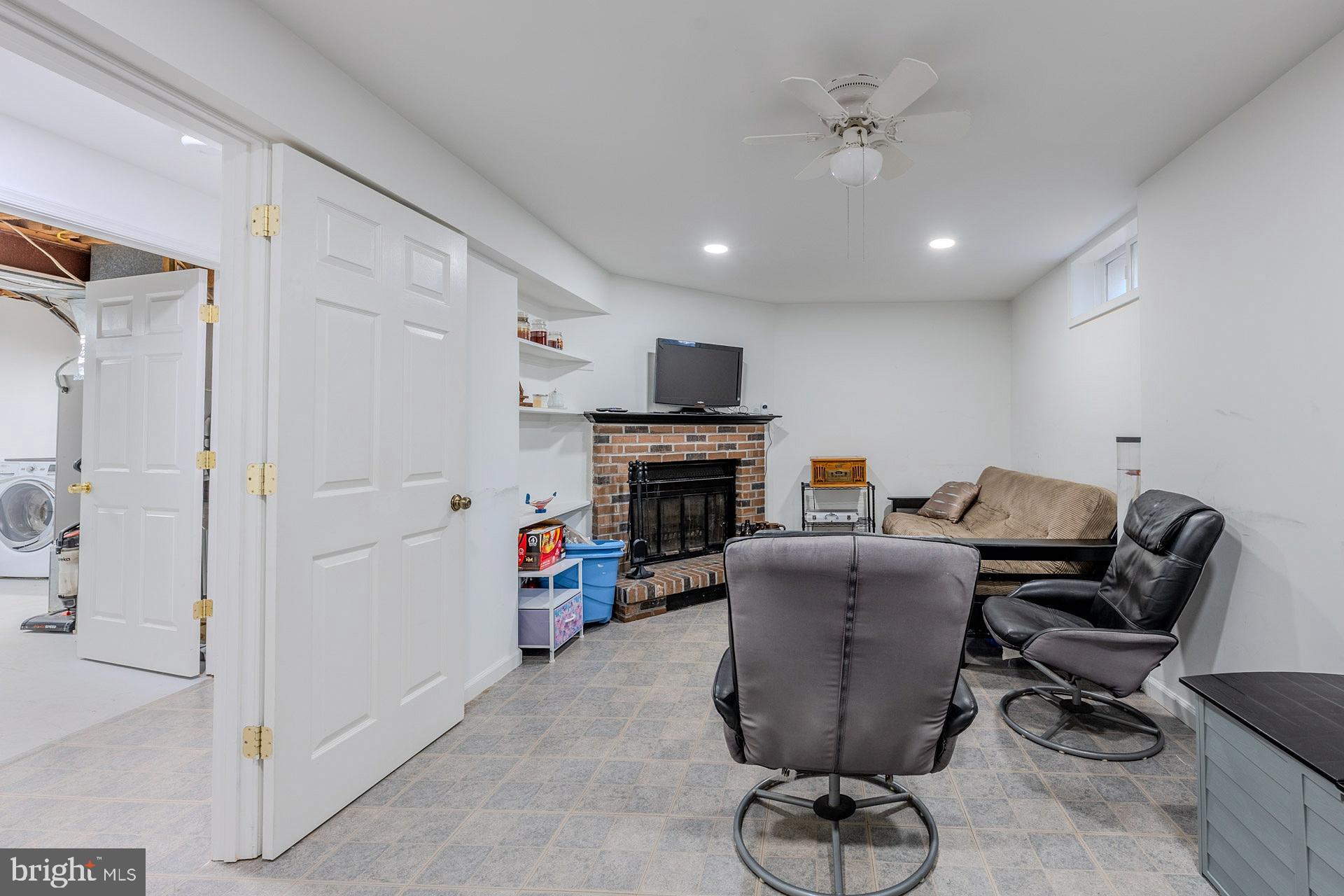 BRENTLEIGH - Residential