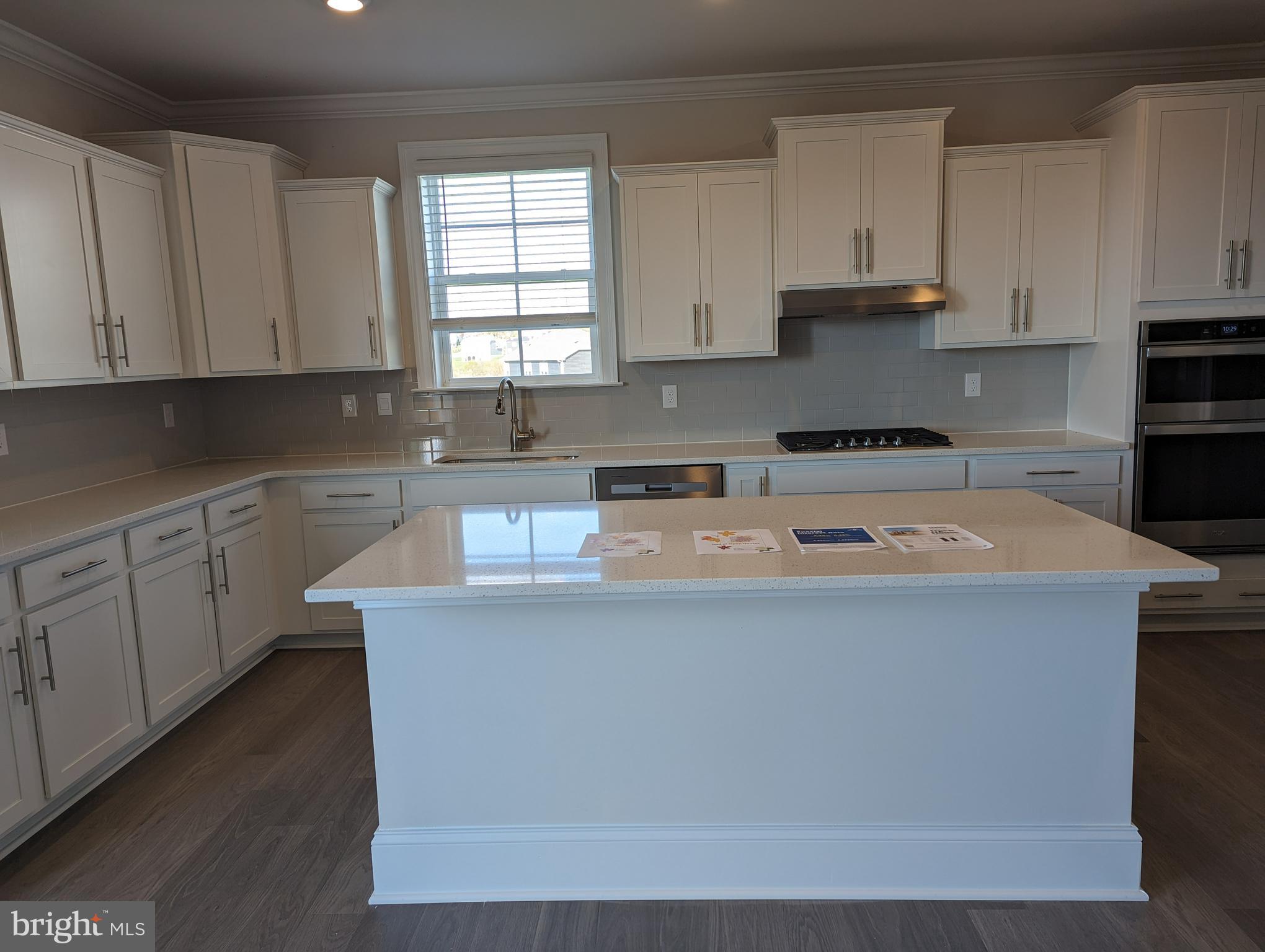 STONEGATE - Residential