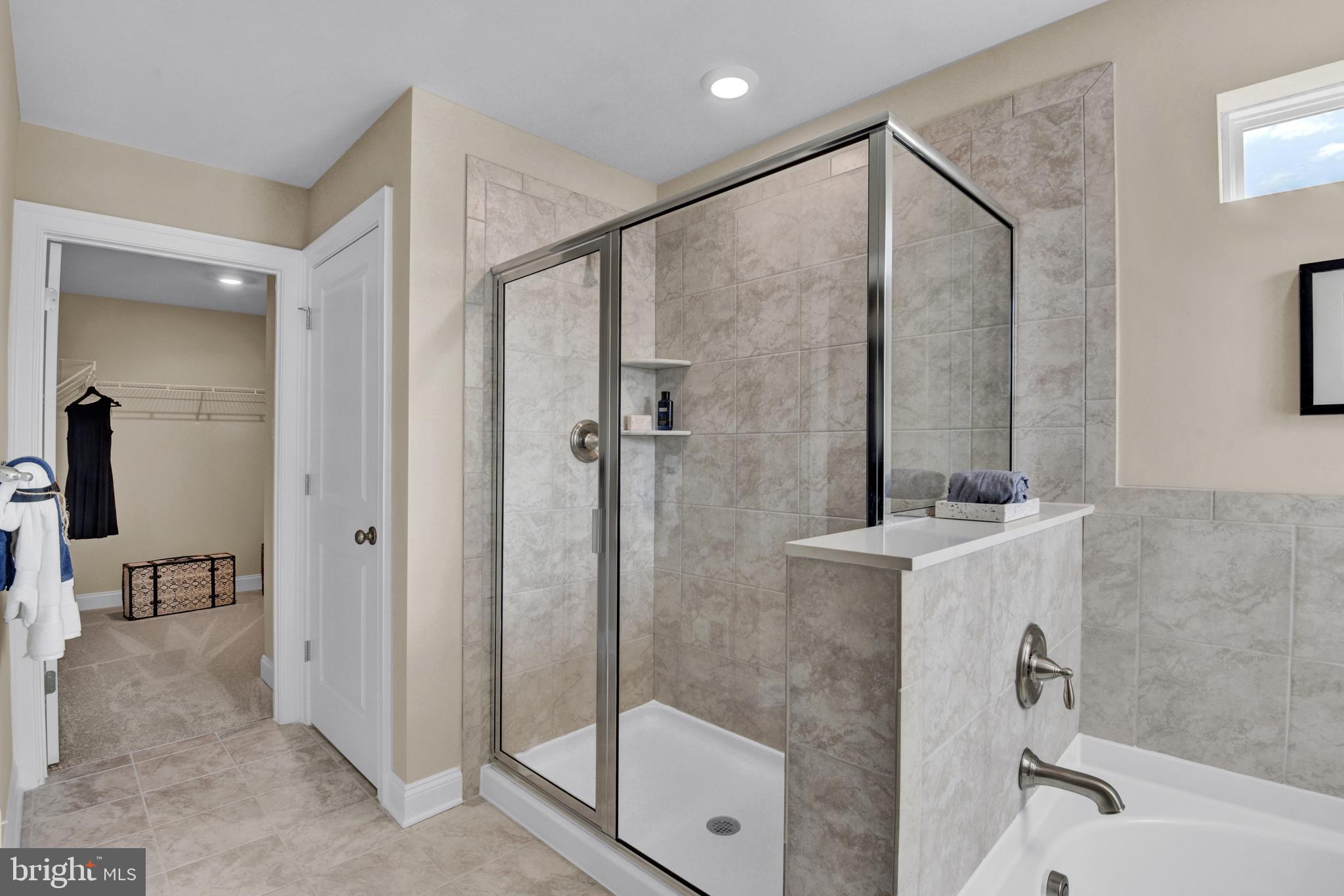 STONEGATE - Residential