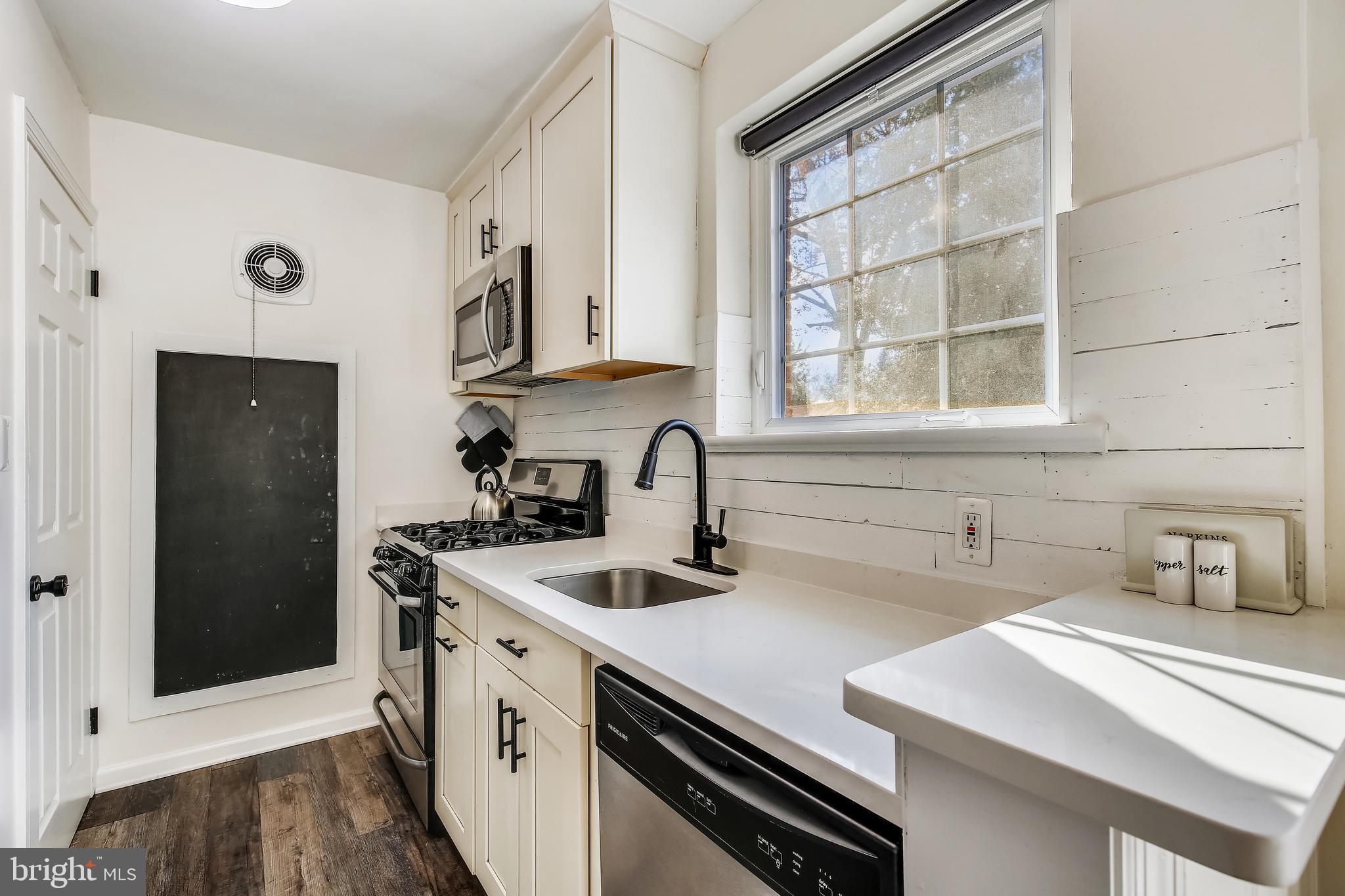 CARROLL KNOLLS - Residential