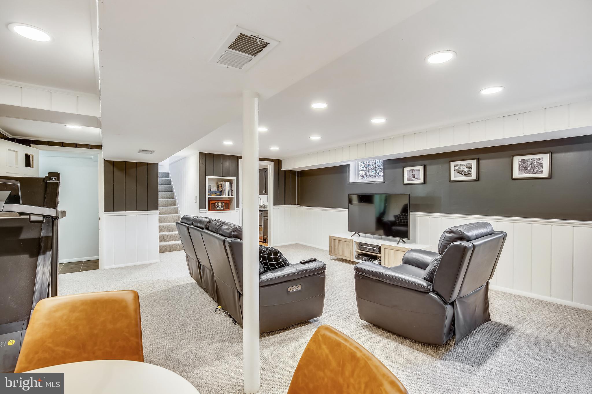 CARROLL KNOLLS - Residential