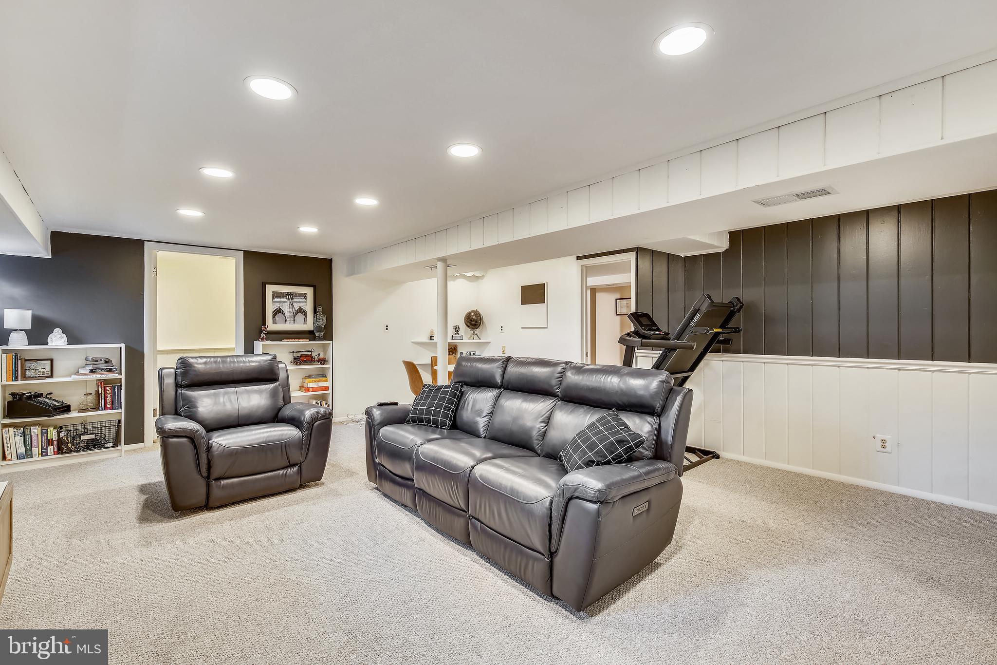 CARROLL KNOLLS - Residential