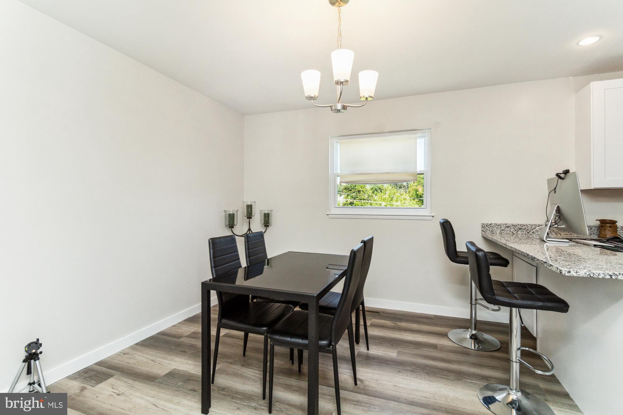 CHADWICK MANOR - Residential