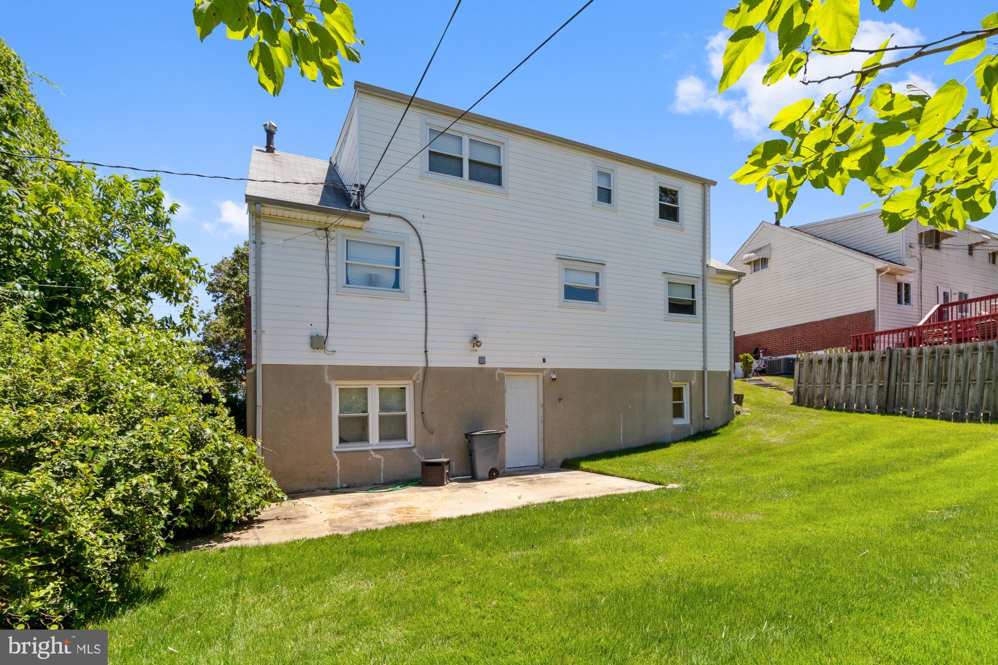 CHADWICK MANOR - Residential