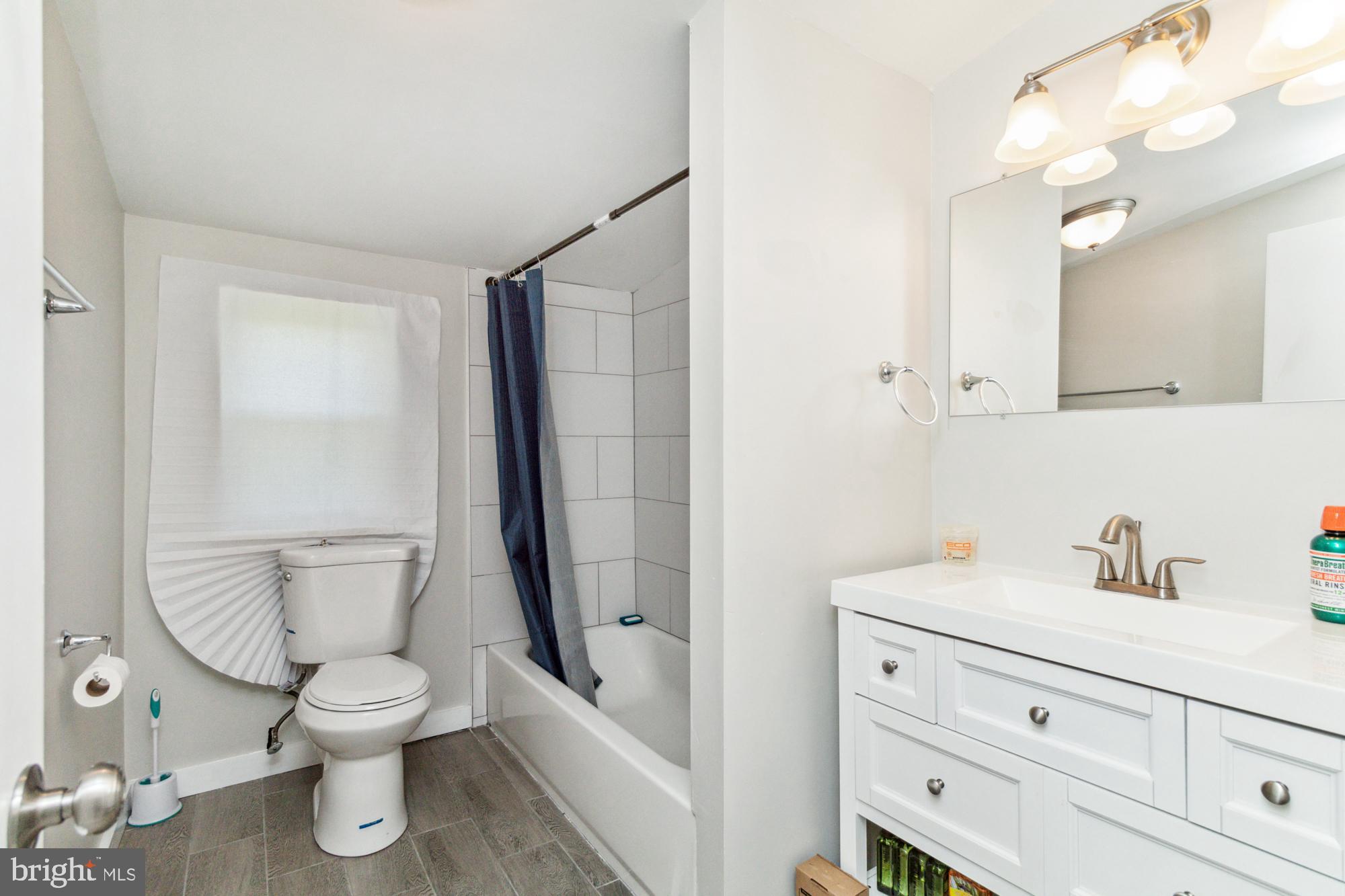 CHADWICK MANOR - Residential