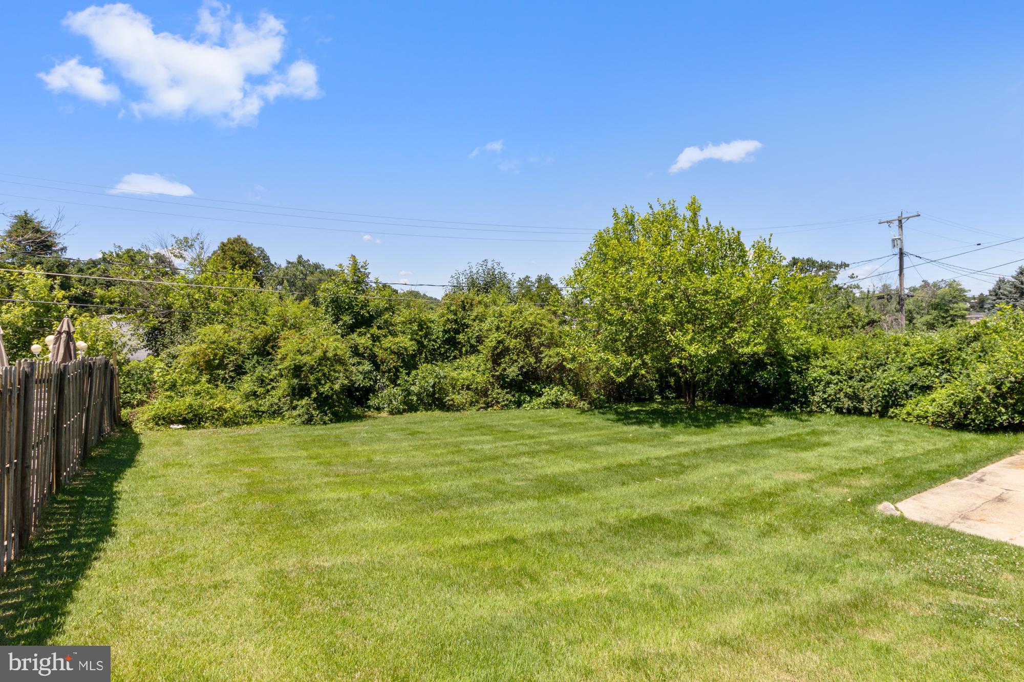 CHADWICK MANOR - Residential