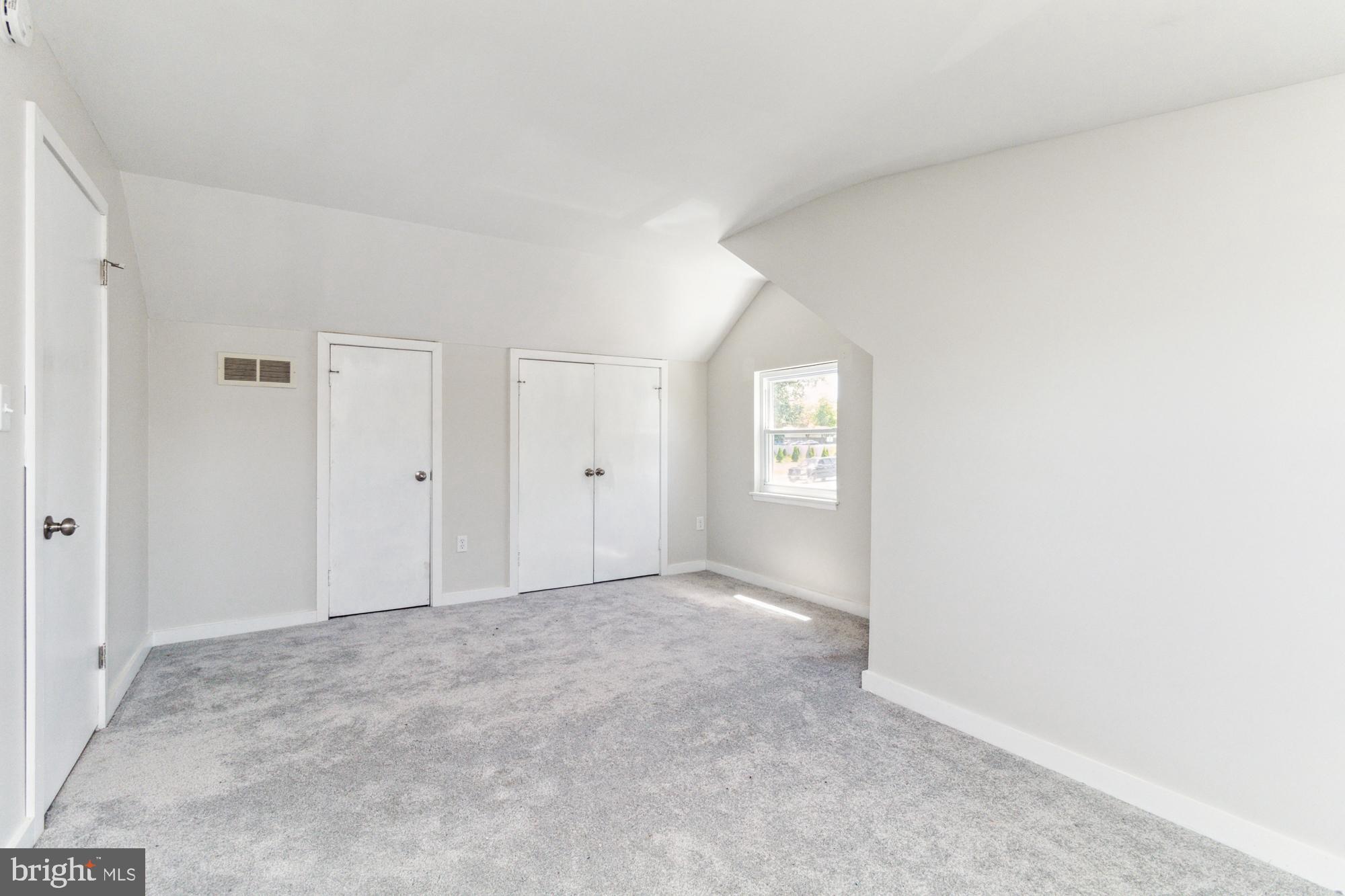 CHADWICK MANOR - Residential