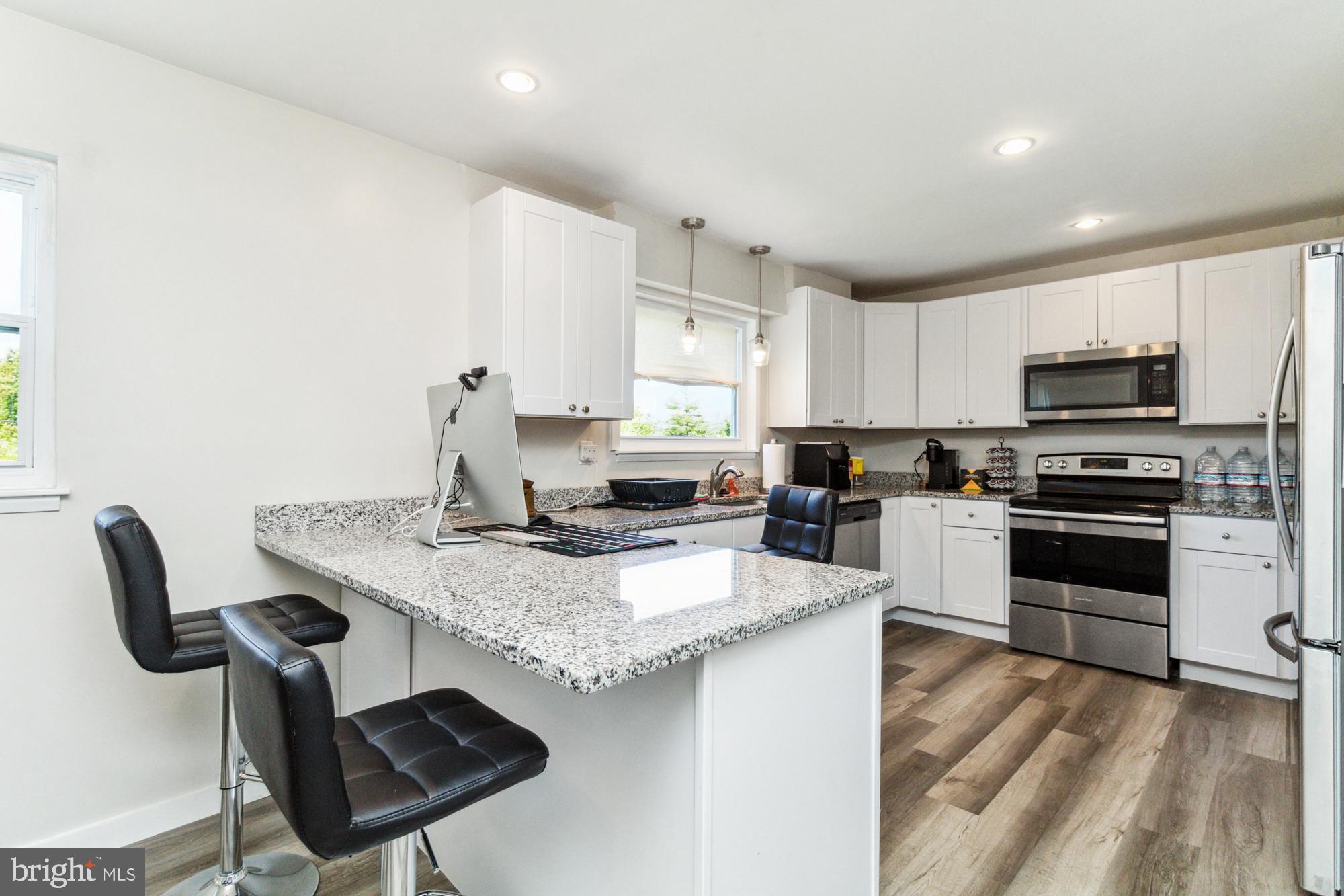 CHADWICK MANOR - Residential