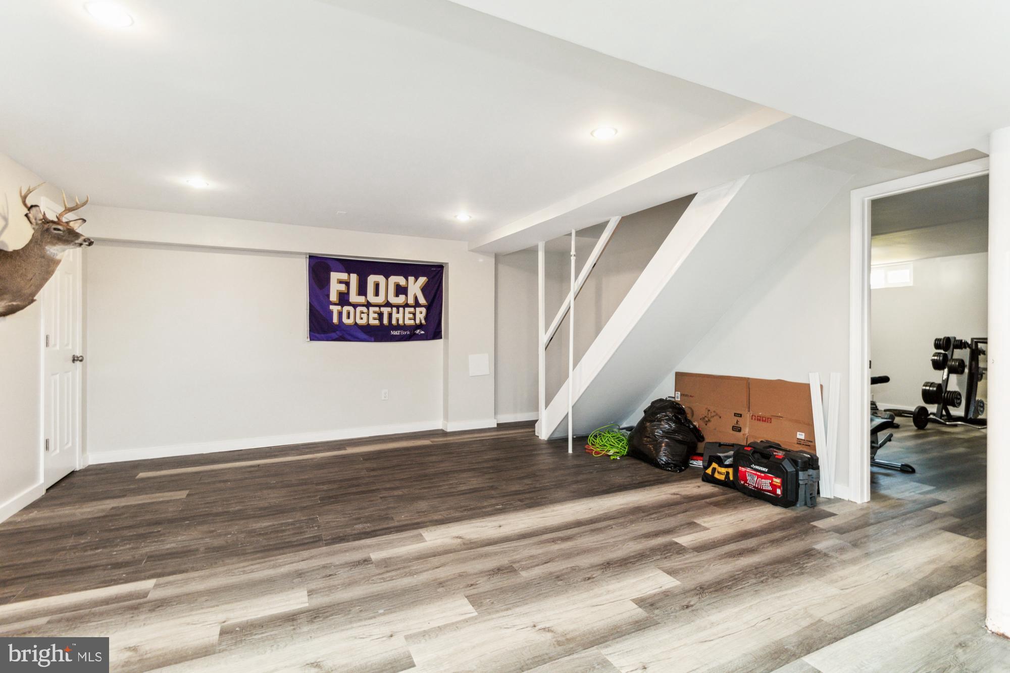 CHADWICK MANOR - Residential