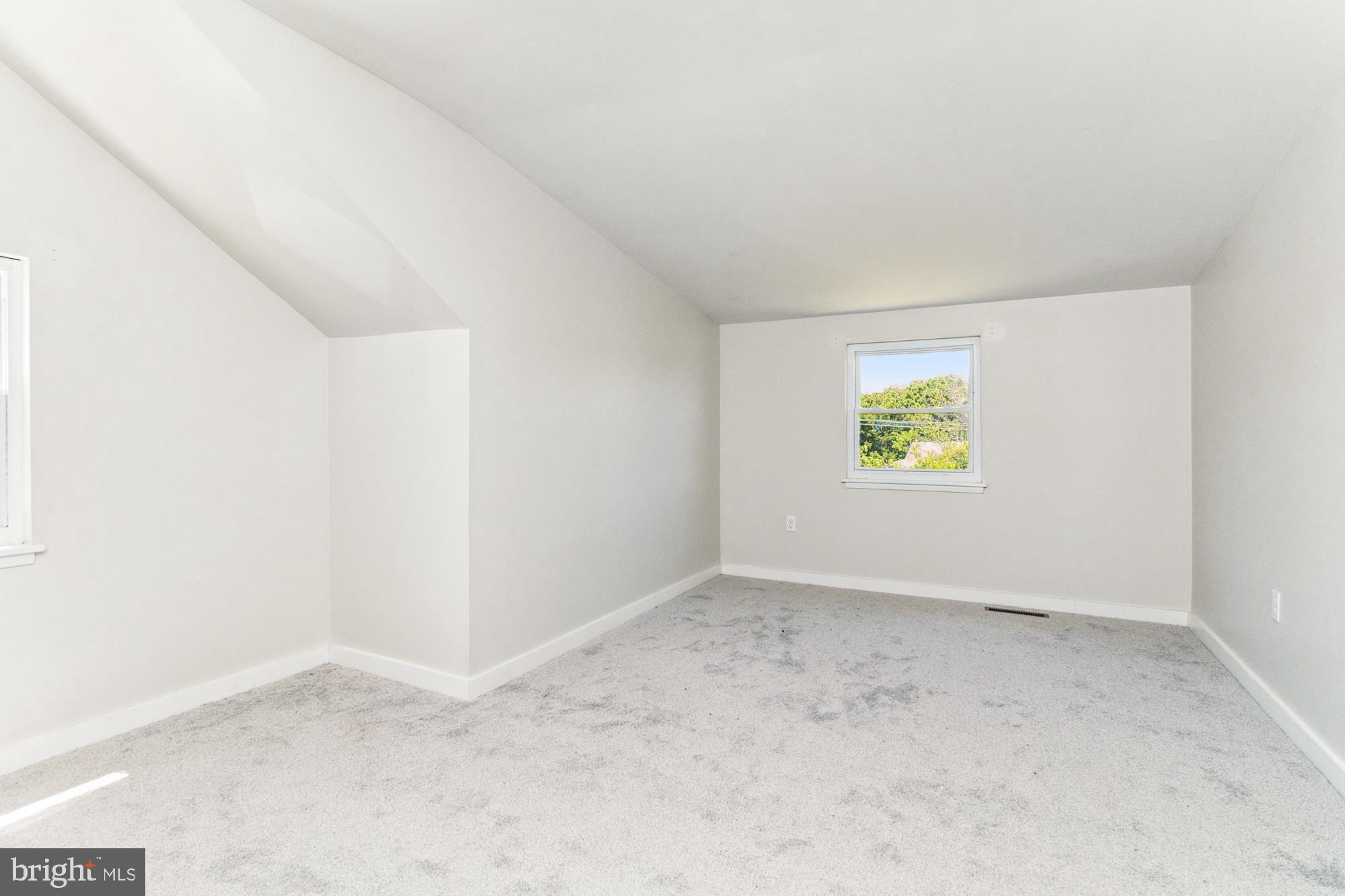 CHADWICK MANOR - Residential