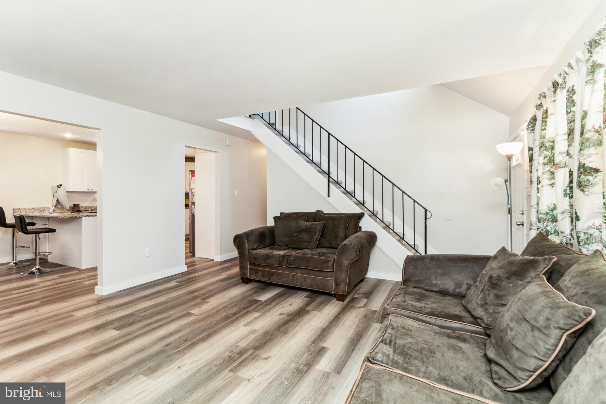 CHADWICK MANOR - Residential