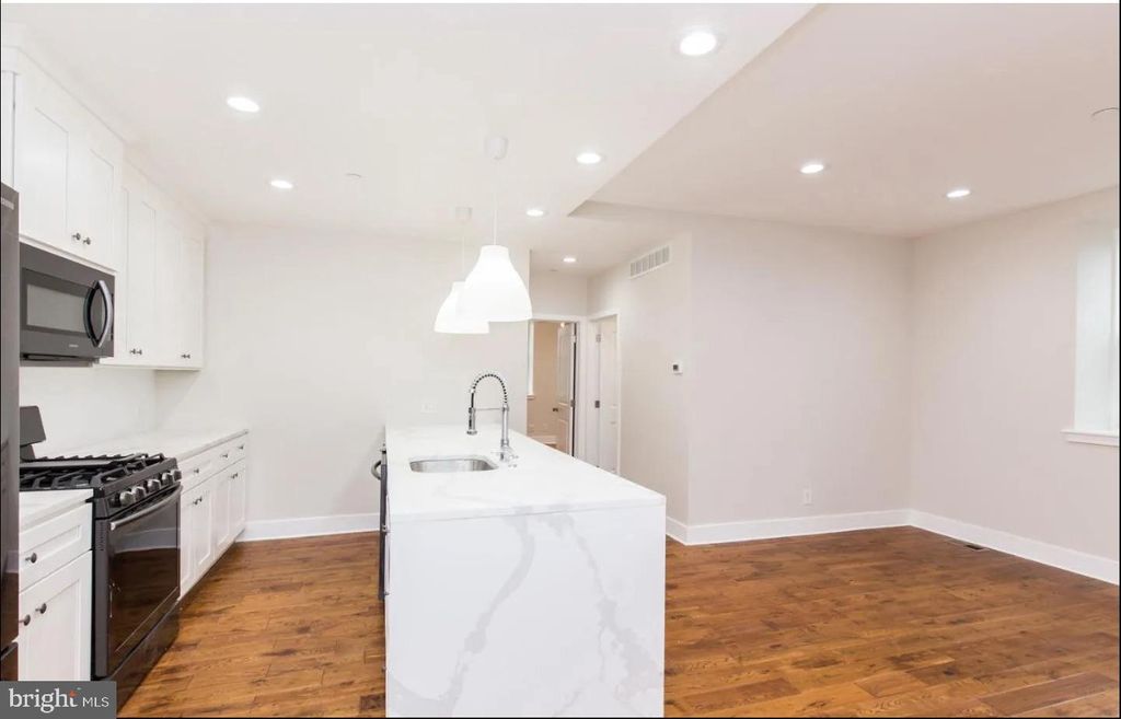 Photo of 1420 E Susquehanna Avenue #E, PHILADELPHIA, PA 19125 (MLS # PAPH2583196)