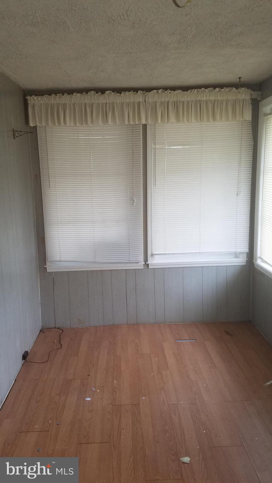 WINSTON GOVANS - Residential