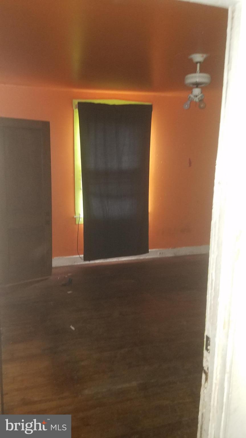 WINSTON GOVANS - Residential