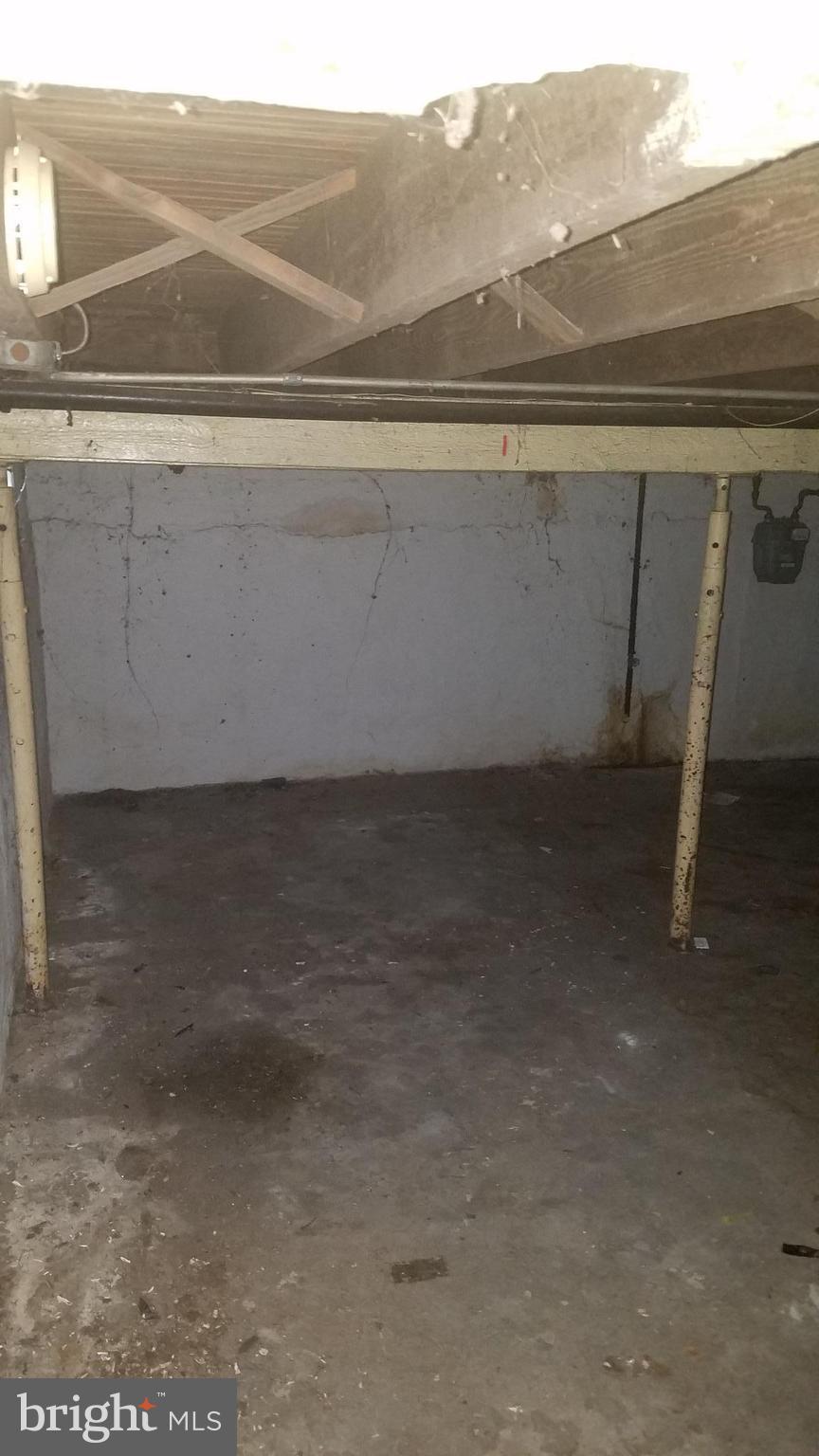 WINSTON GOVANS - Residential