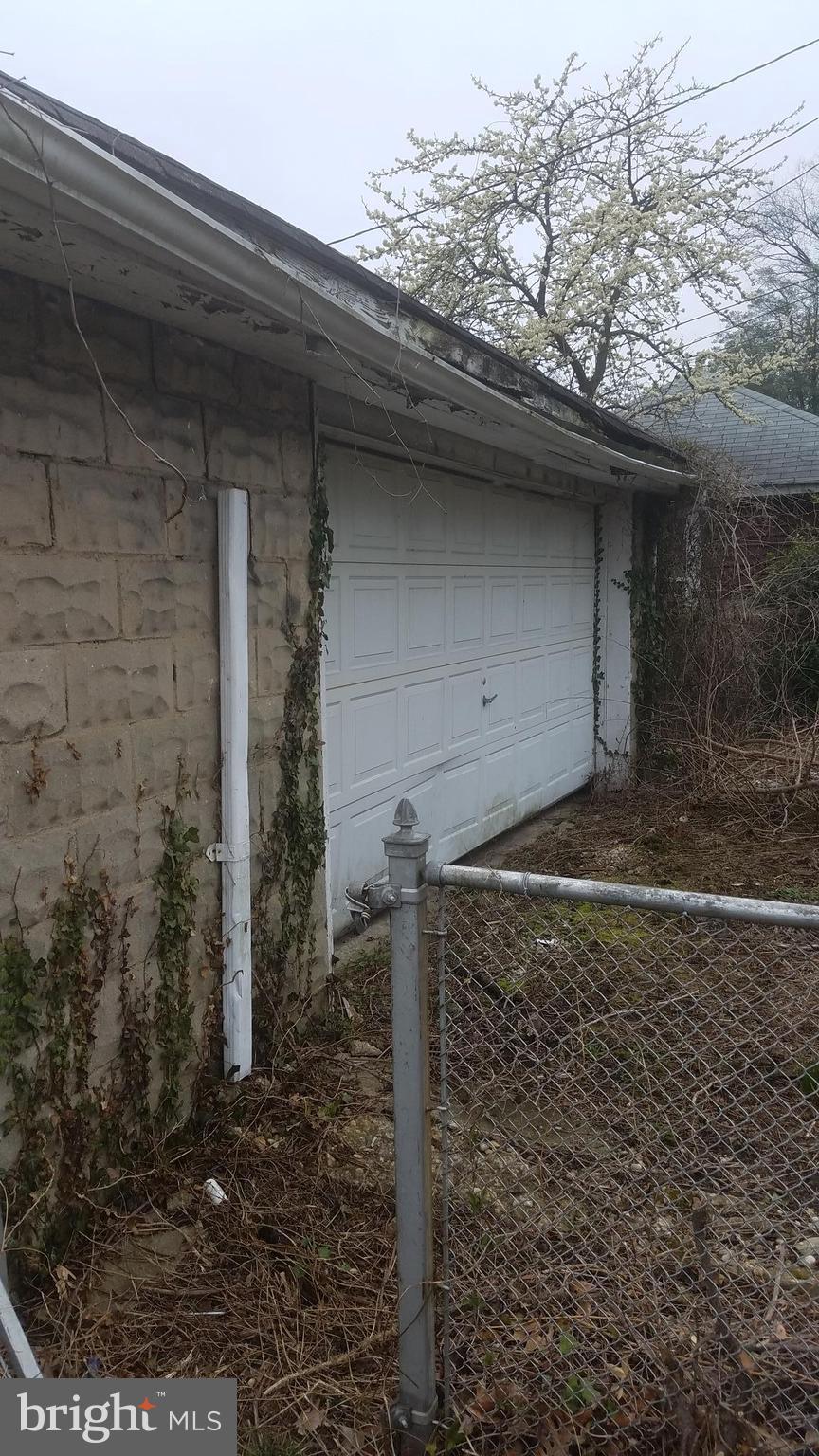 WINSTON GOVANS - Residential