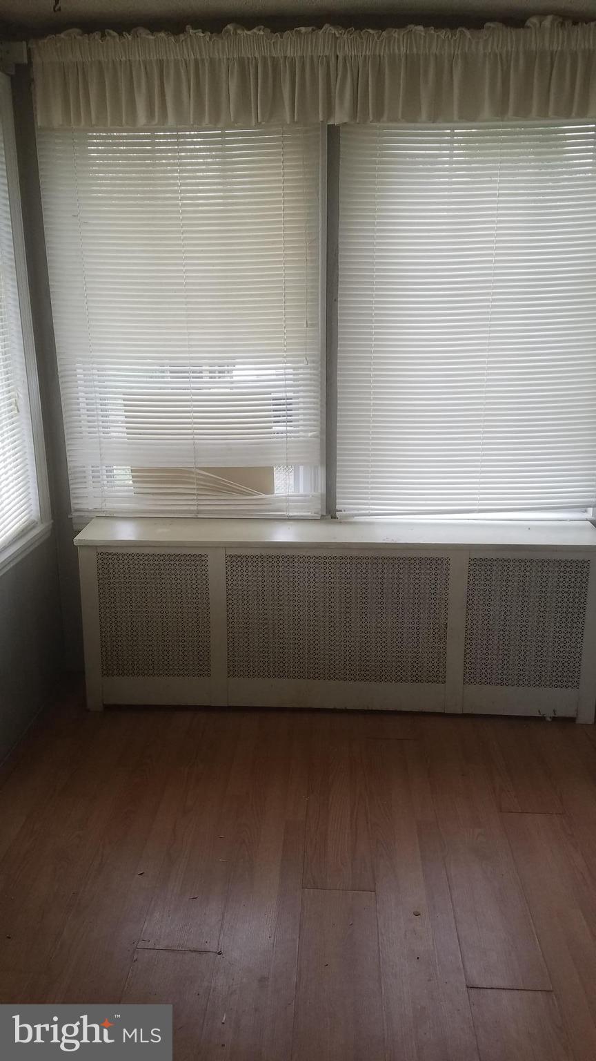 WINSTON GOVANS - Residential