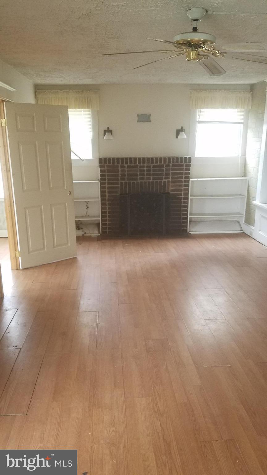 WINSTON GOVANS - Residential