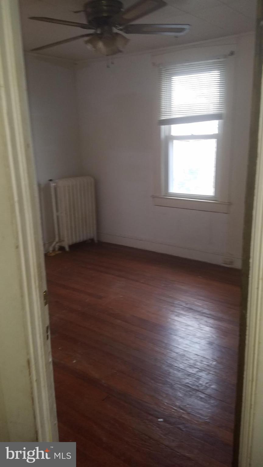 WINSTON GOVANS - Residential