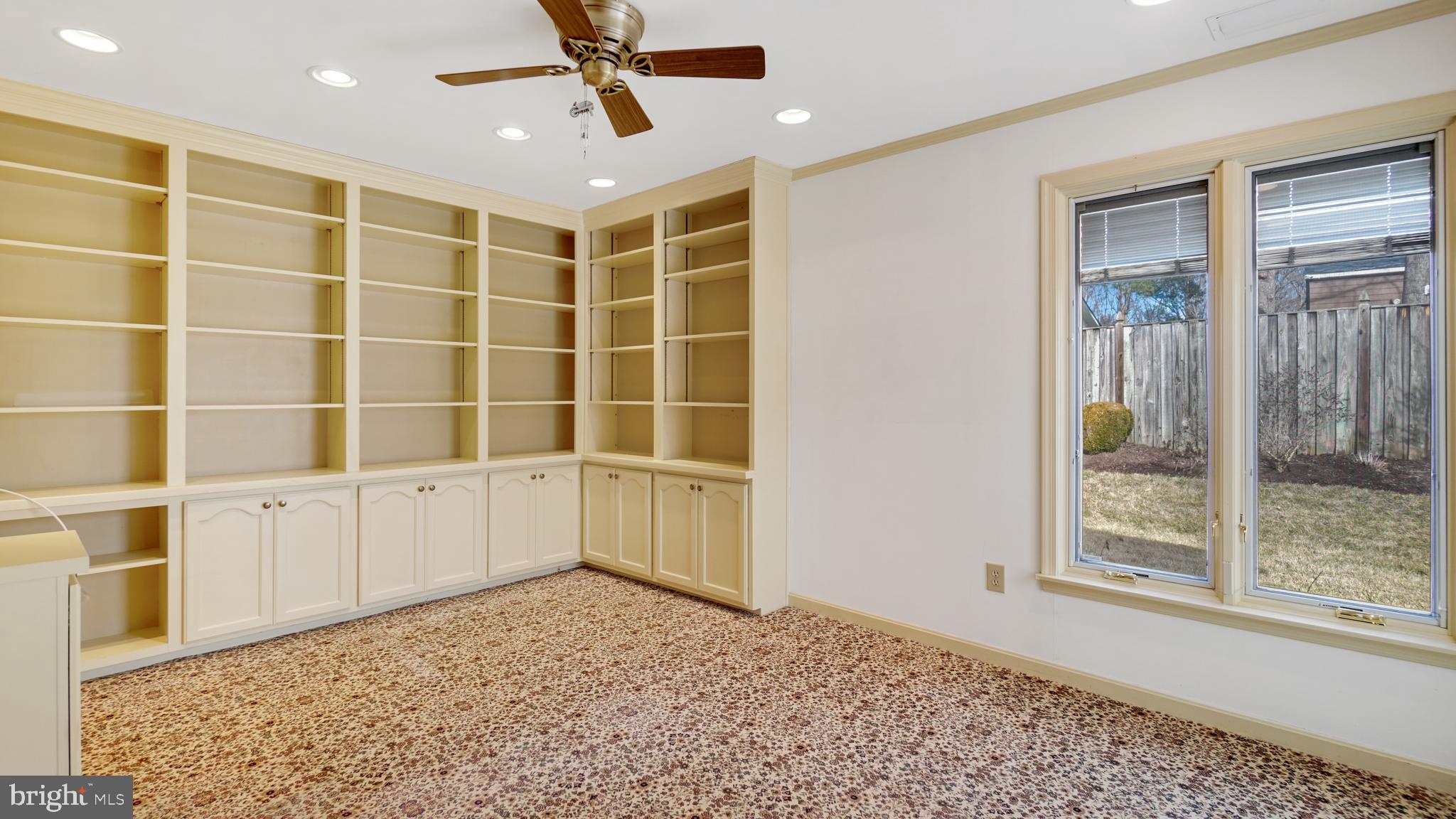 POINTER RIDGE - Residential