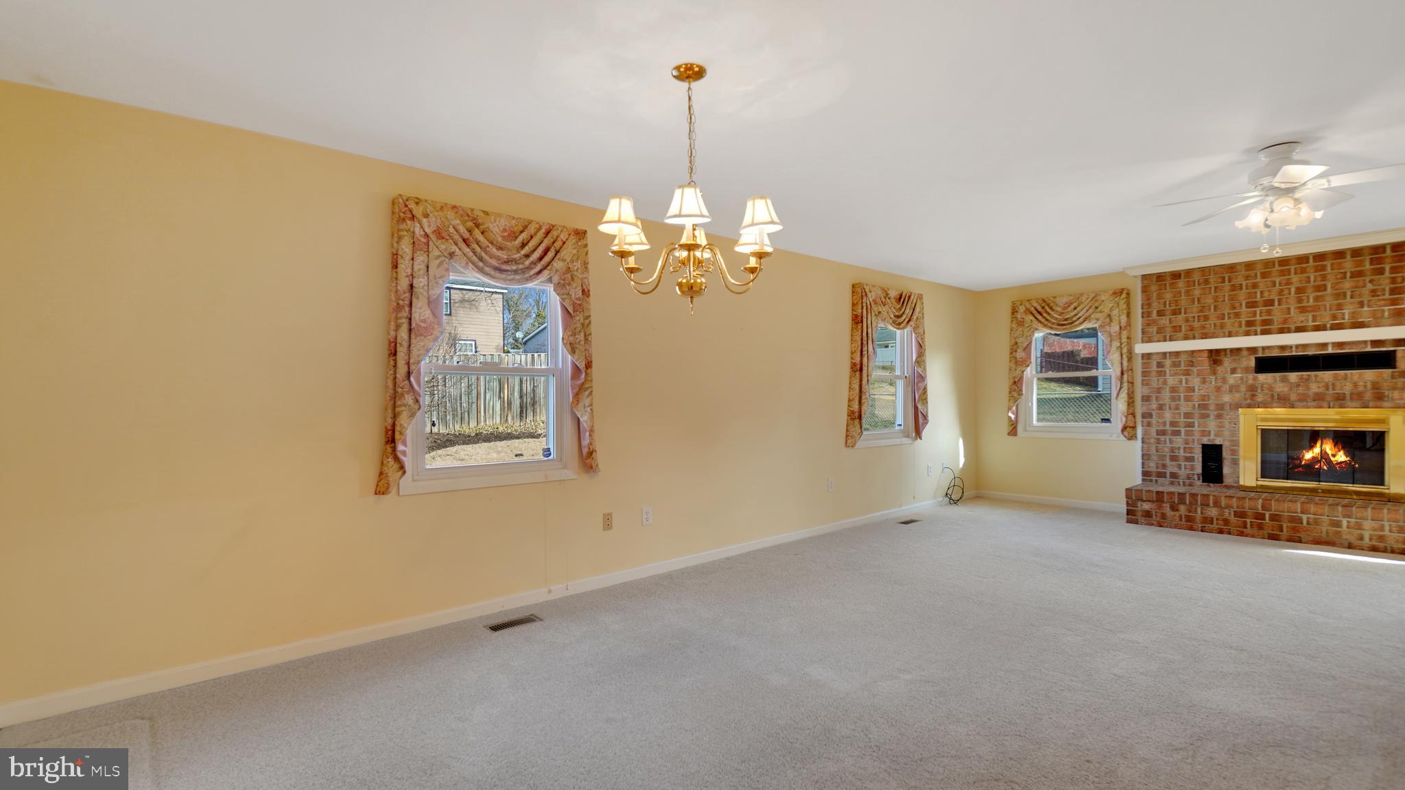 POINTER RIDGE - Residential