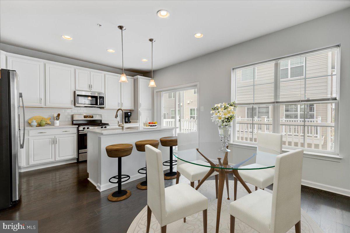 BRICK YARD STATION - Residential