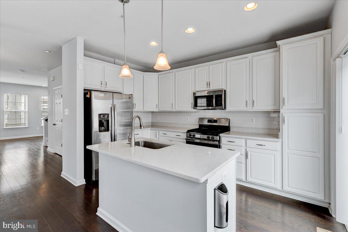 BRICK YARD STATION - Residential