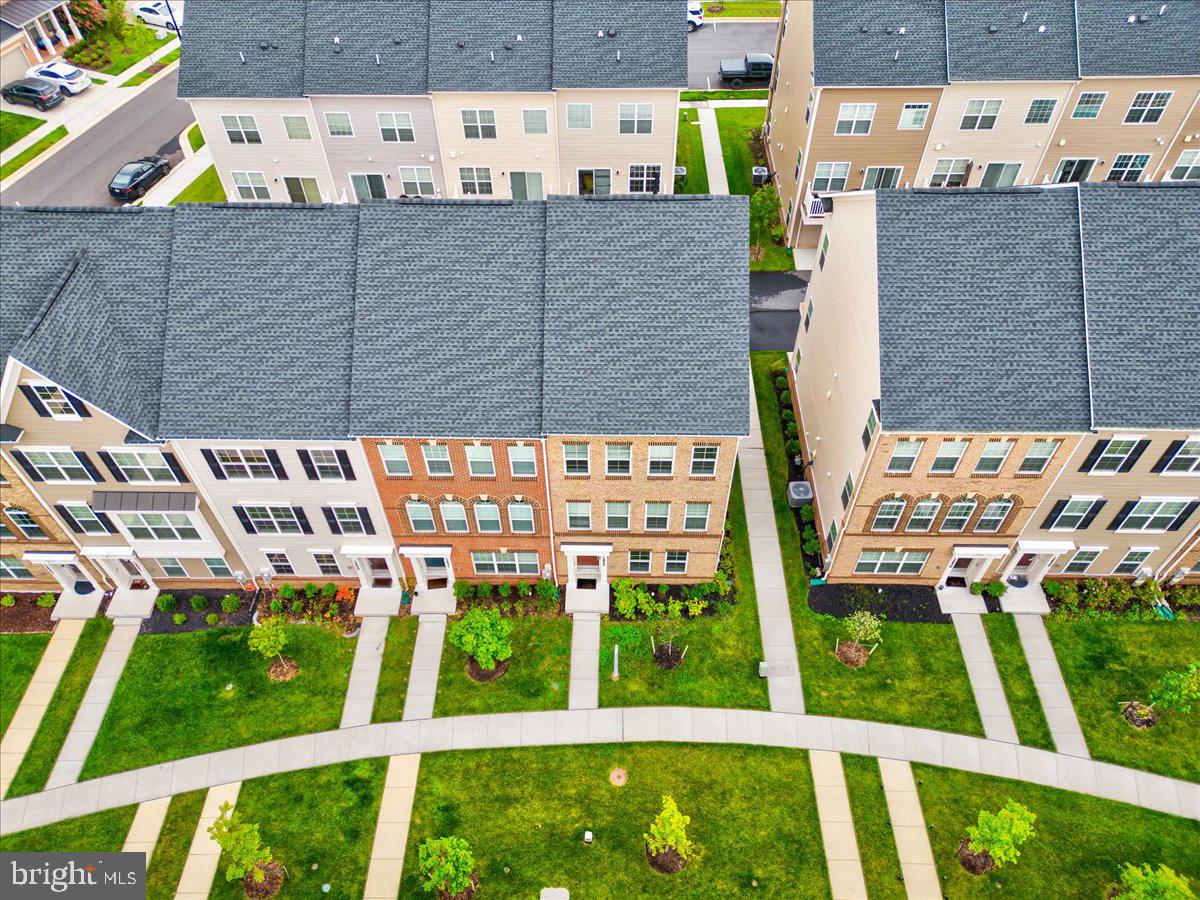 BRICK YARD STATION - Residential