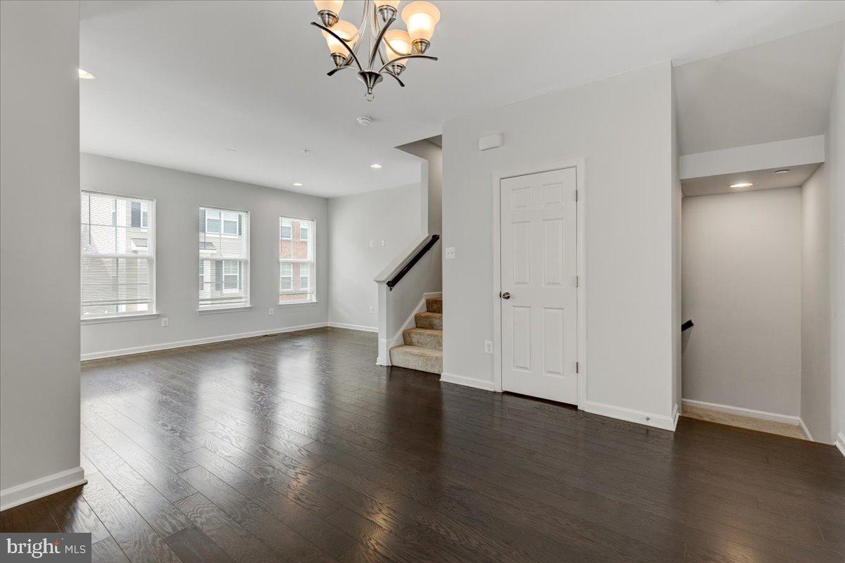 BRICK YARD STATION - Residential