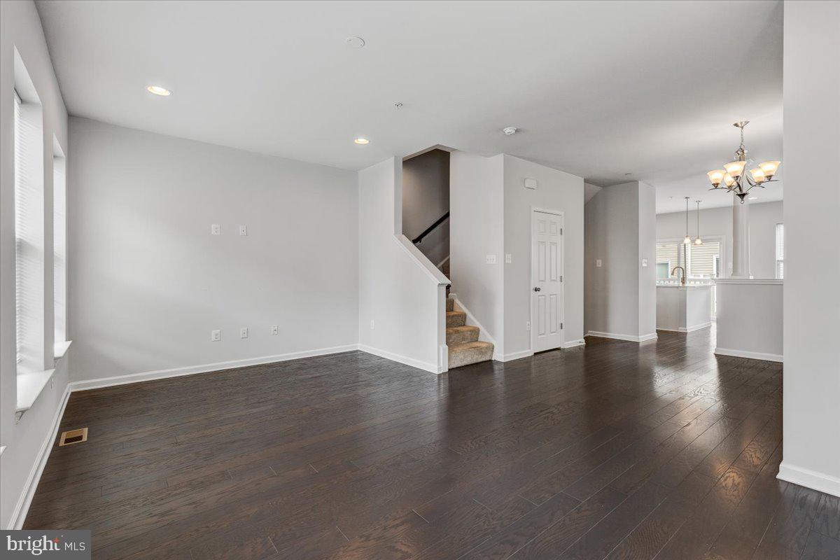 BRICK YARD STATION - Residential