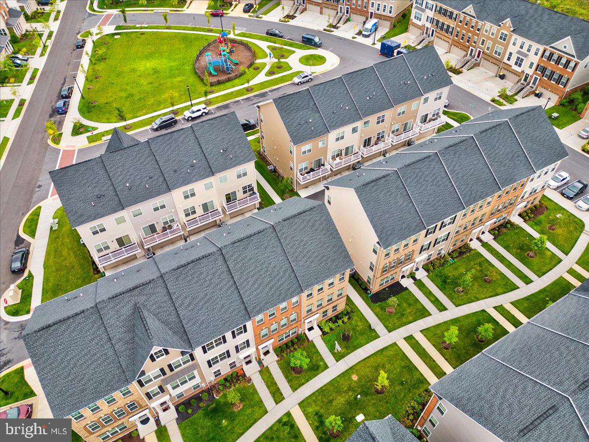 BRICK YARD STATION - Residential