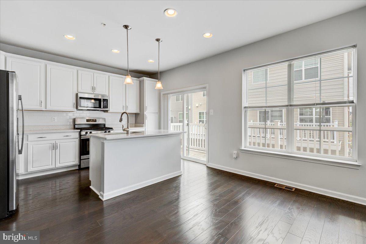 BRICK YARD STATION - Residential