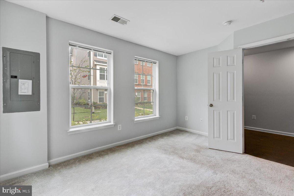 BRICK YARD STATION - Residential