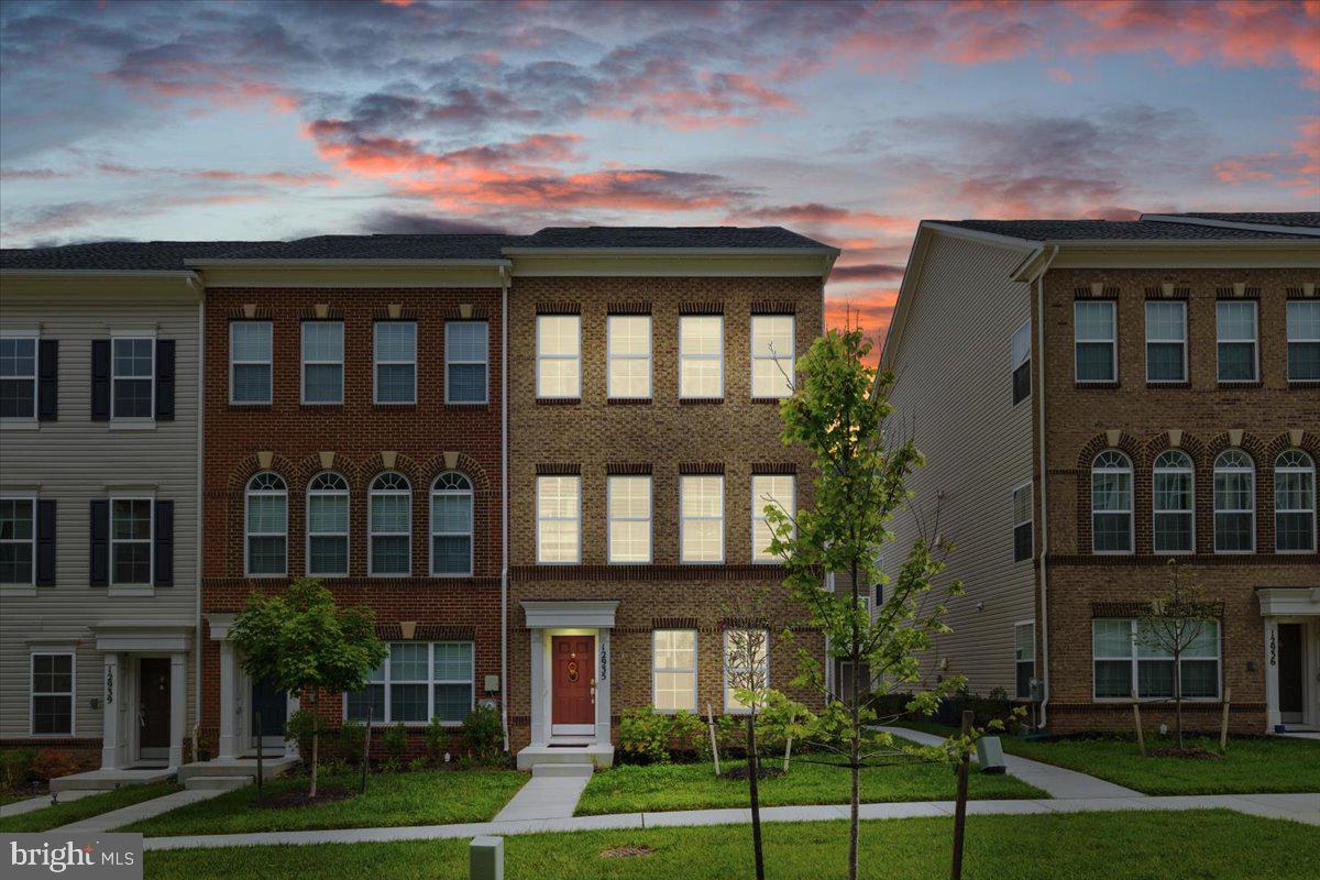 BRICK YARD STATION - Residential