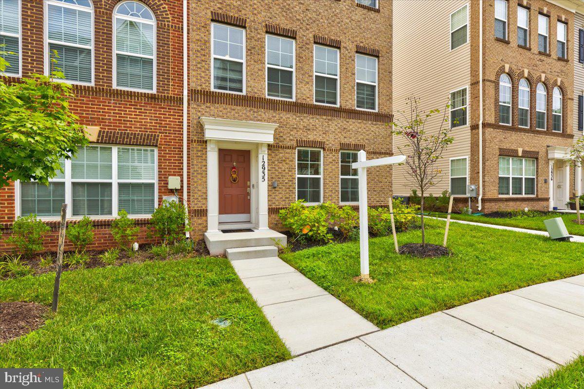 BRICK YARD STATION - Residential