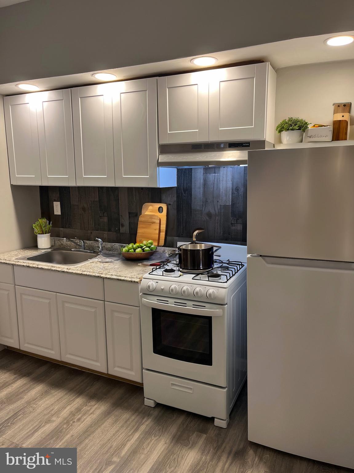 OLNEY - Residential Lease